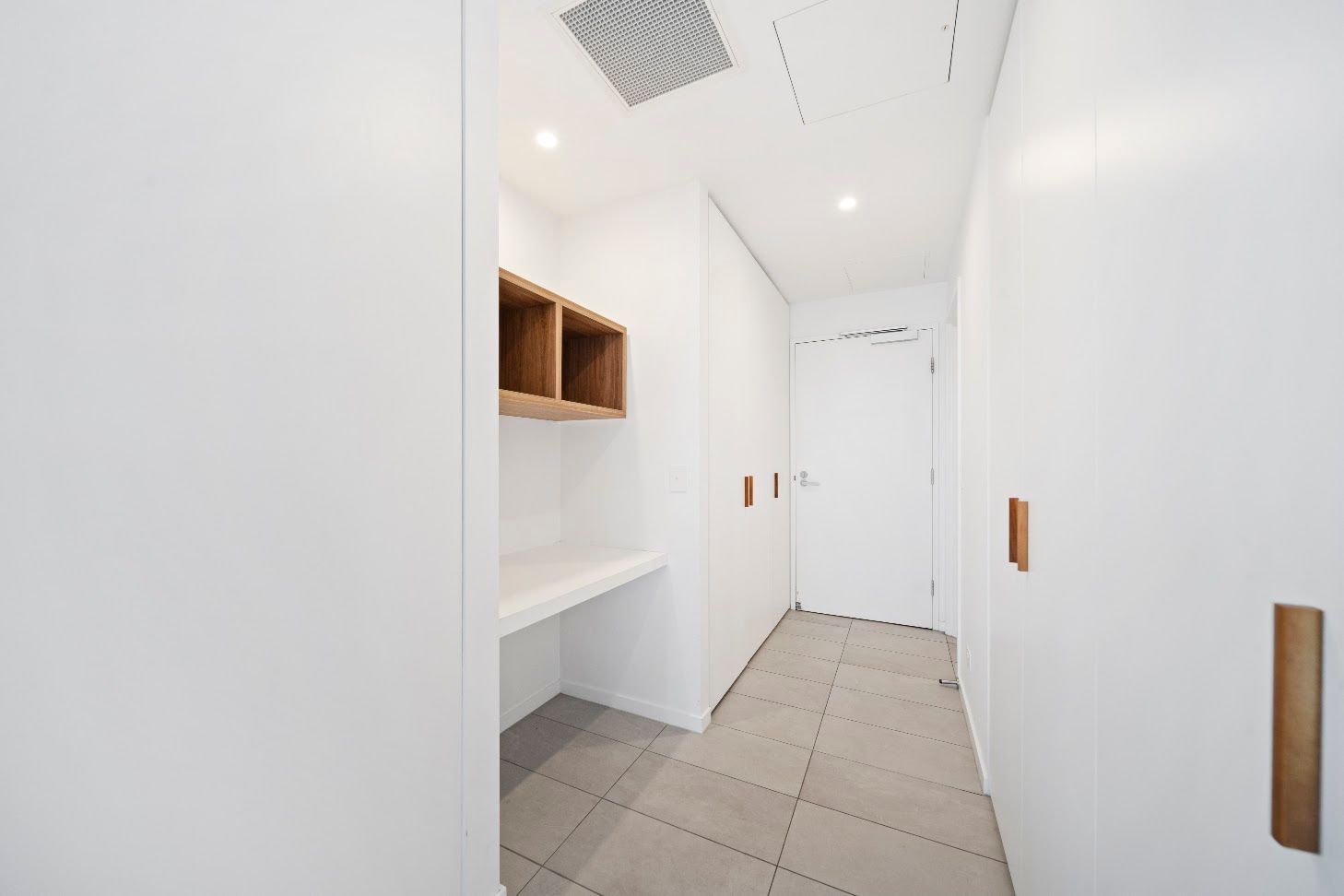 801/77 Jane Street — photo 7 of 13