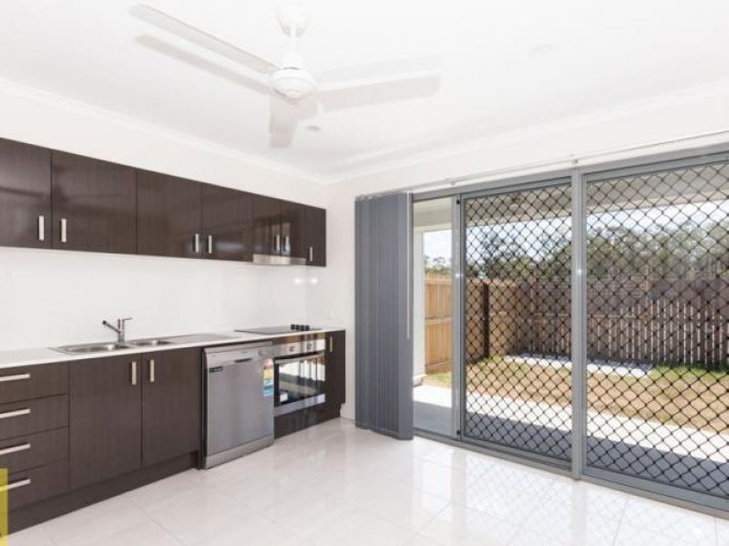 2/48 Galligan Way, Goodna, QLD 4300