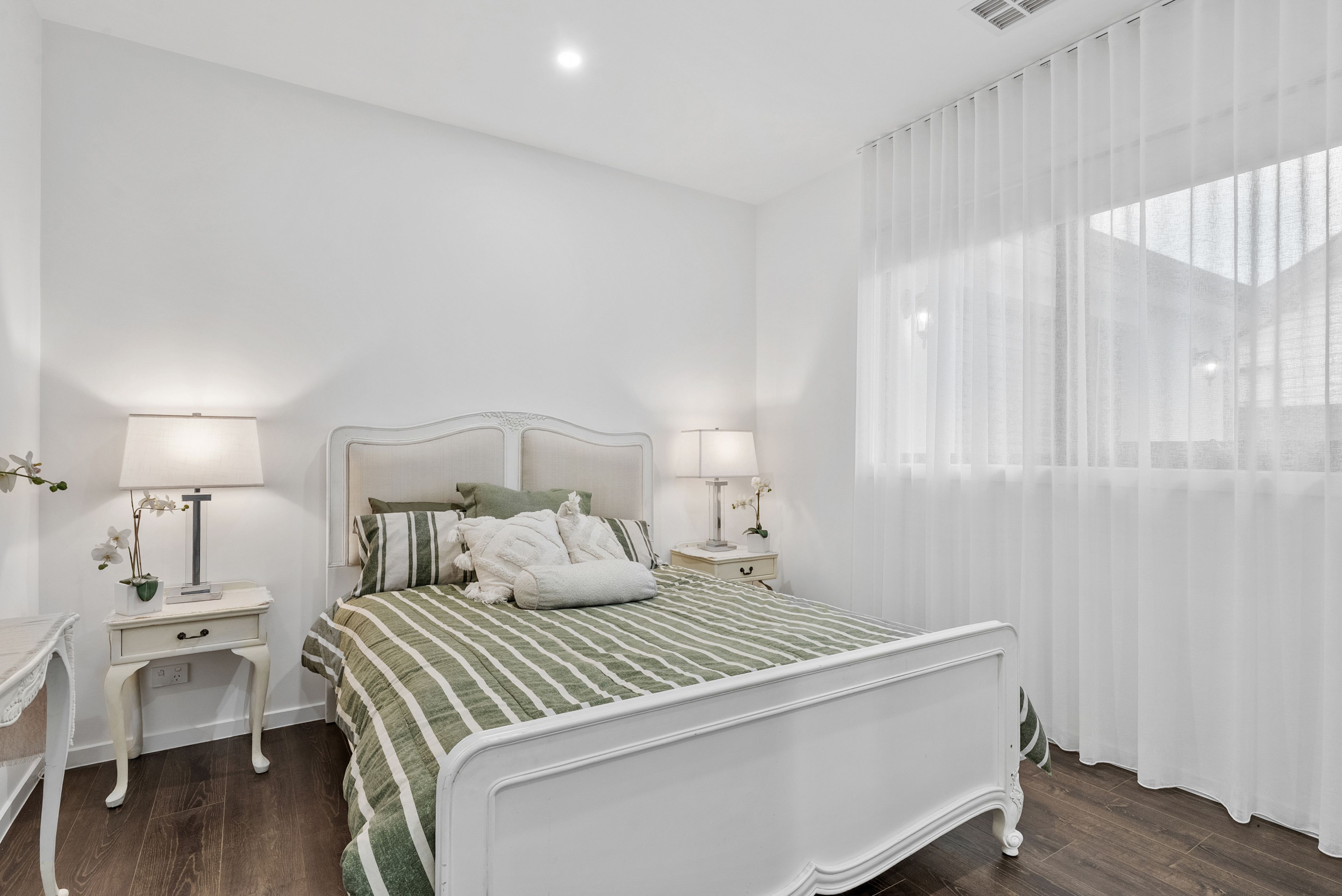 24 Derrick Street — photo 12 of 16