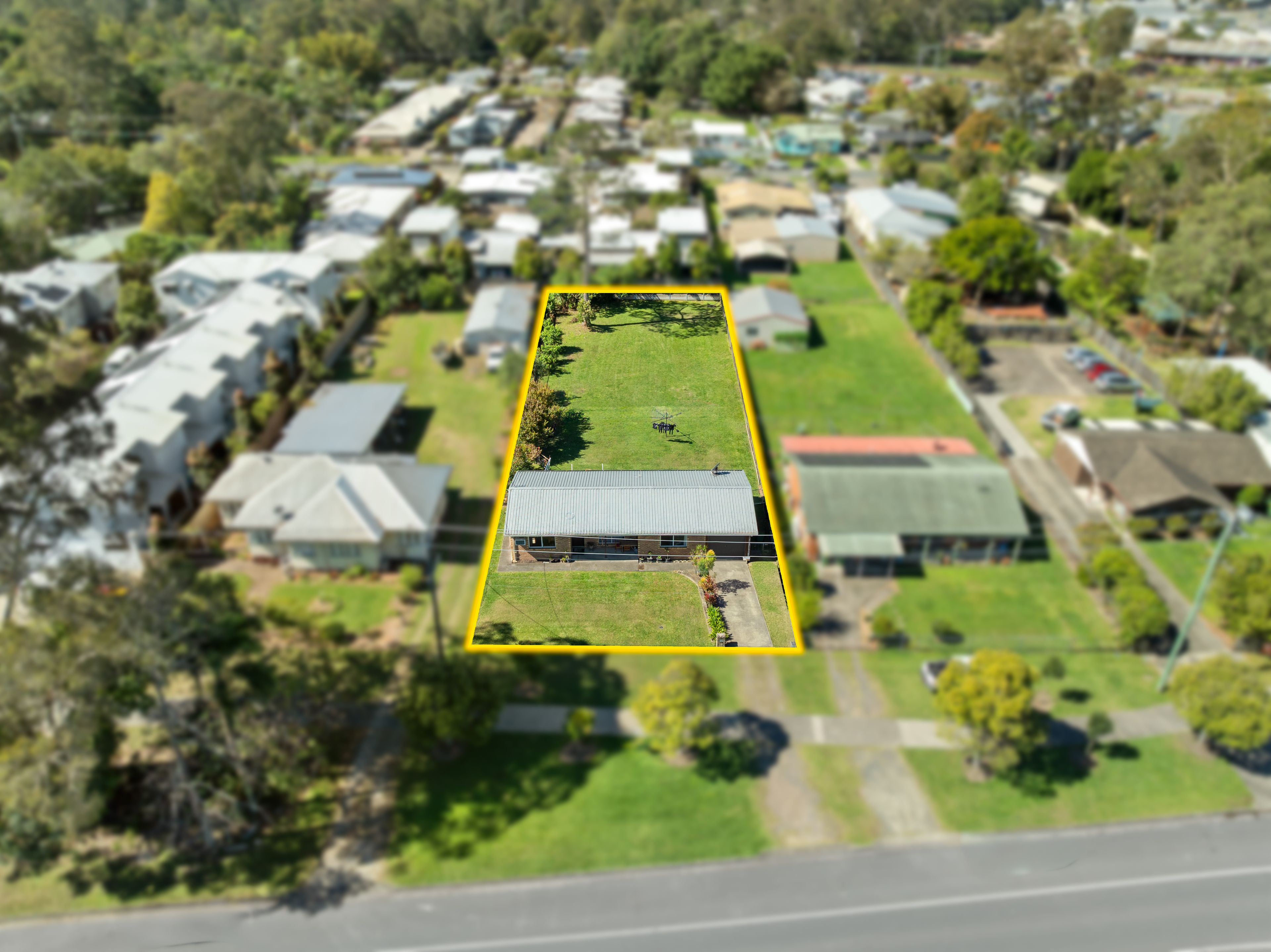 19 Maleny Street — photo 3 of 21