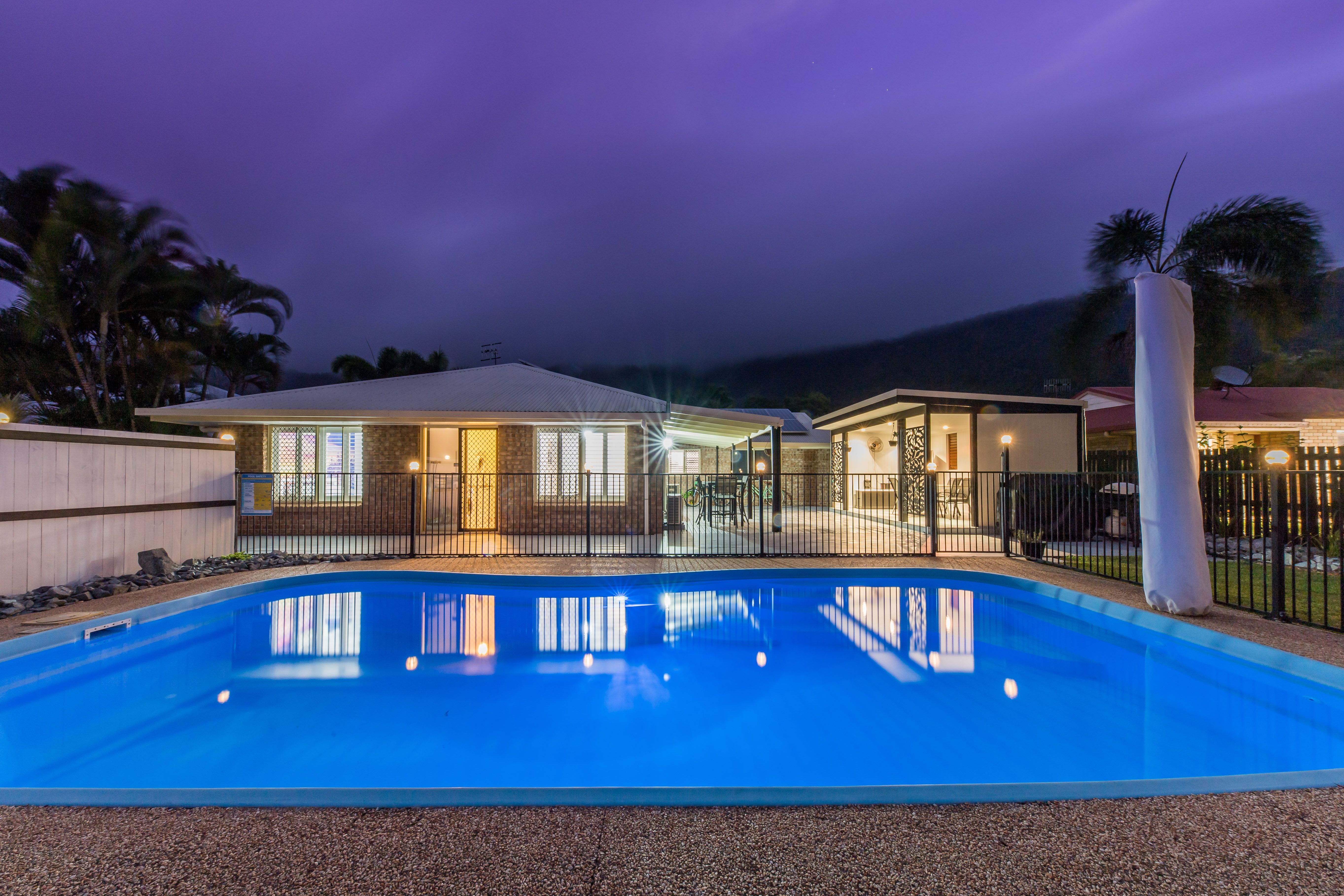 10 Sanctuary Avenue, Jubilee Pocket QLD 4802