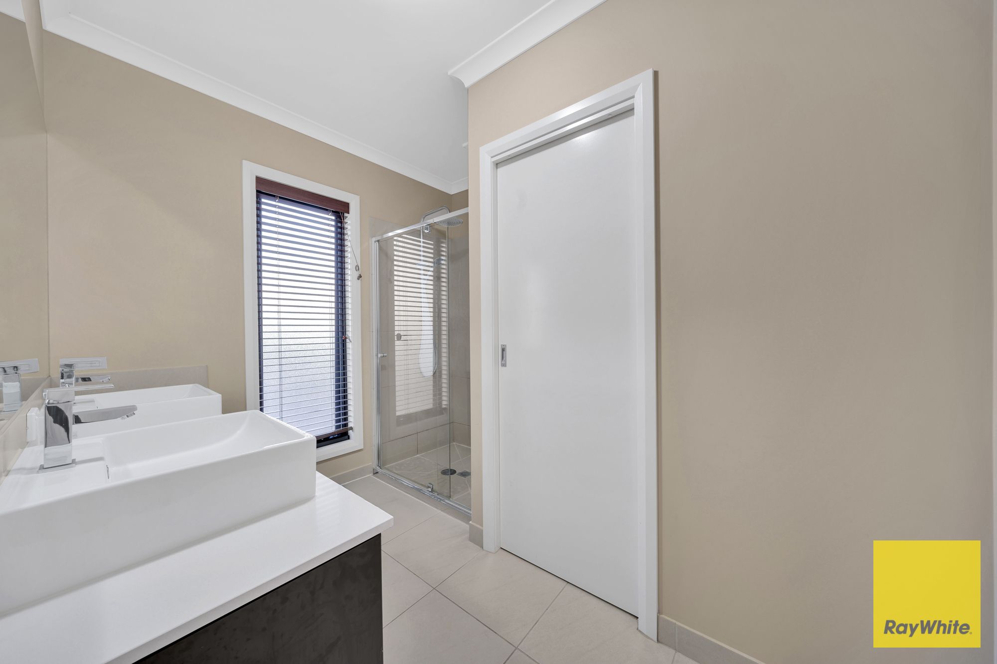 20 Clementine Boulevard — photo 19 of 30