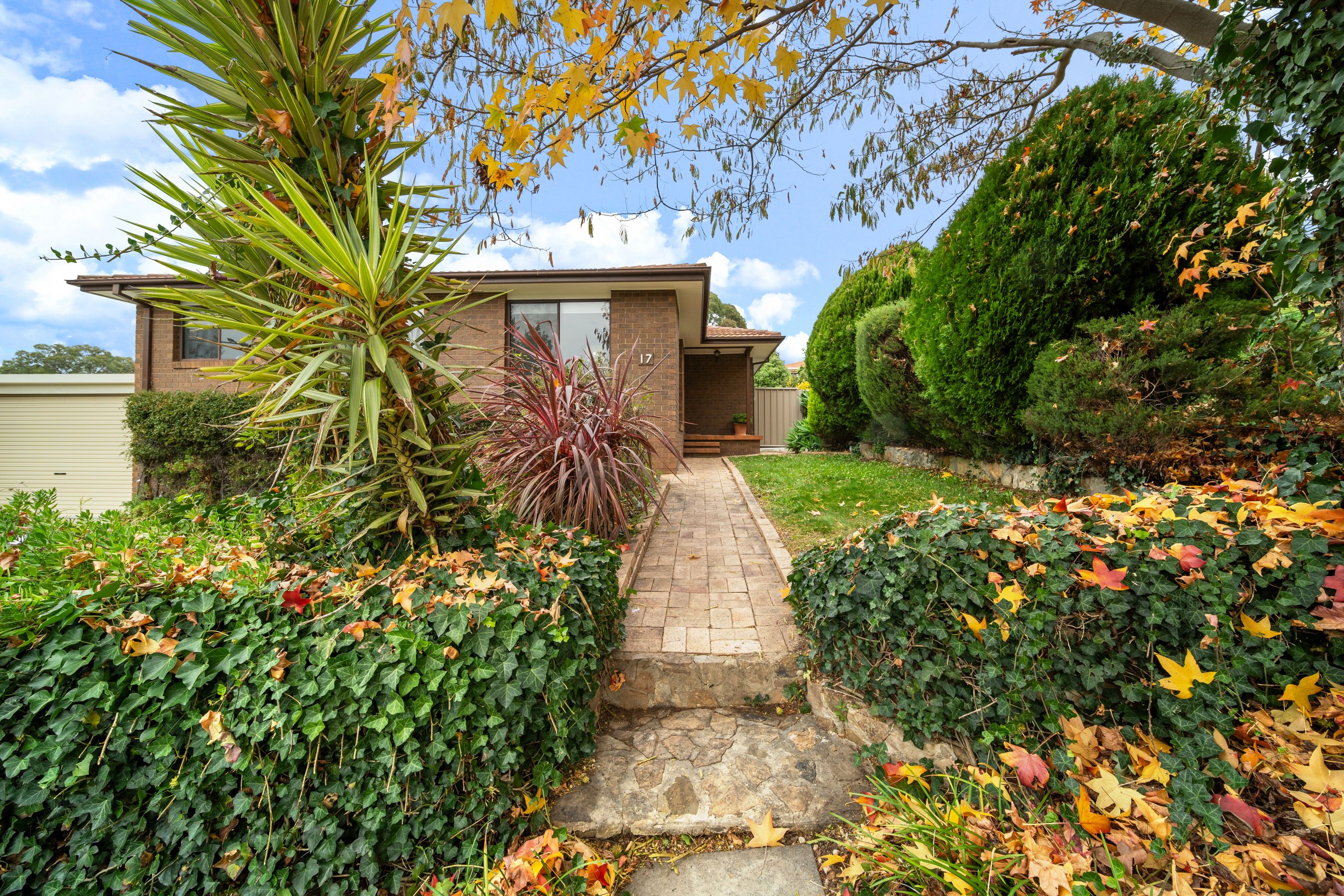 17 Casey Crescent, Calwell, ACT 2905
