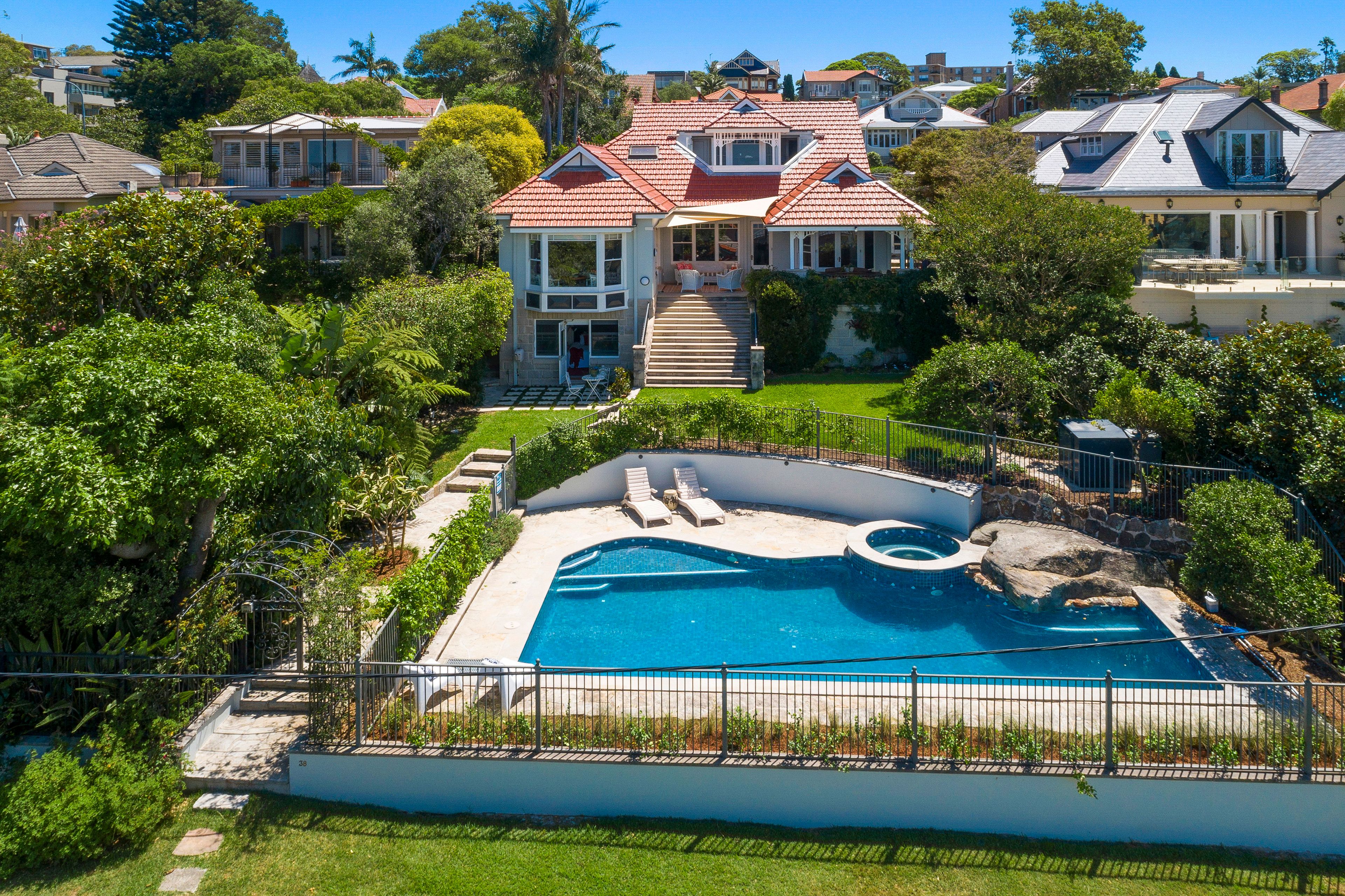 61 Moruben Road