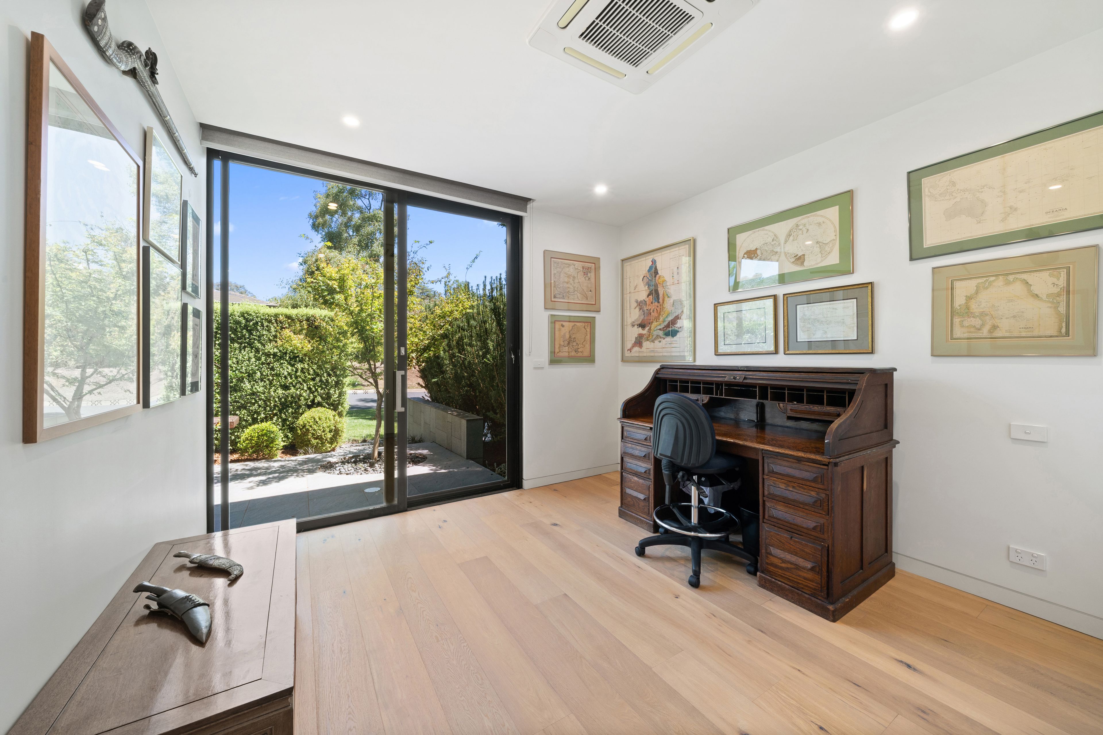 18 Beagle Street — photo 10 of 30