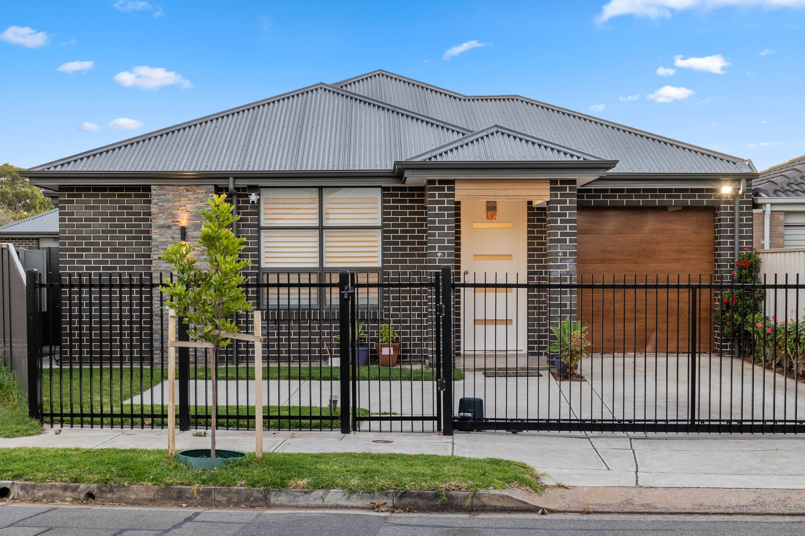 12 Larkdale Avenue, Marion, SA 5043