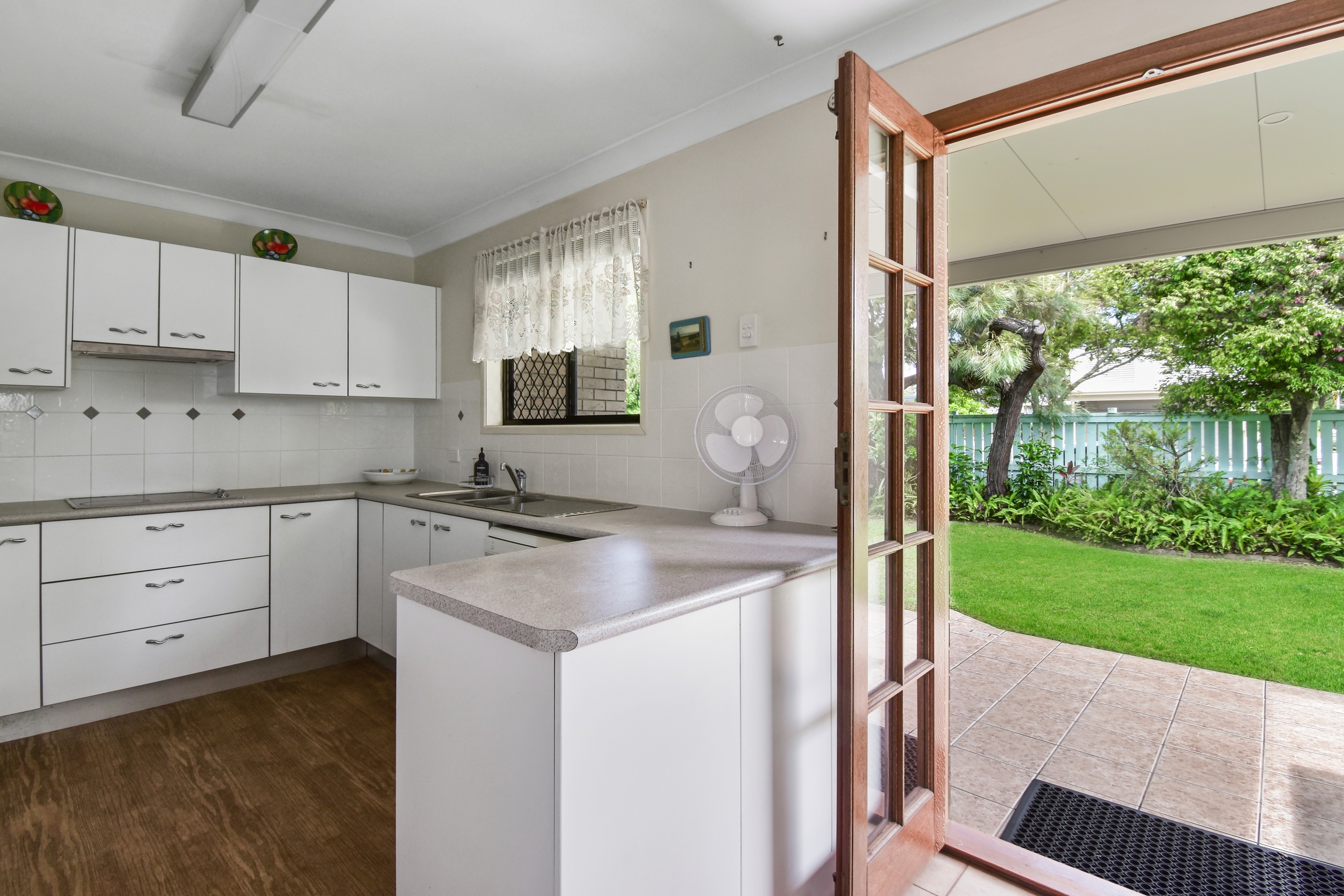 Unit 2/13 Burke Street, Golden Beach, QLD 4551
