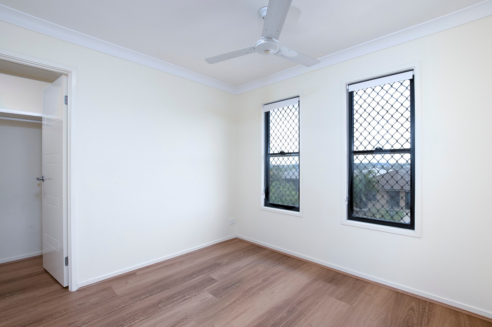 26 Brock Drive, Springfield Lakes, QLD 4300