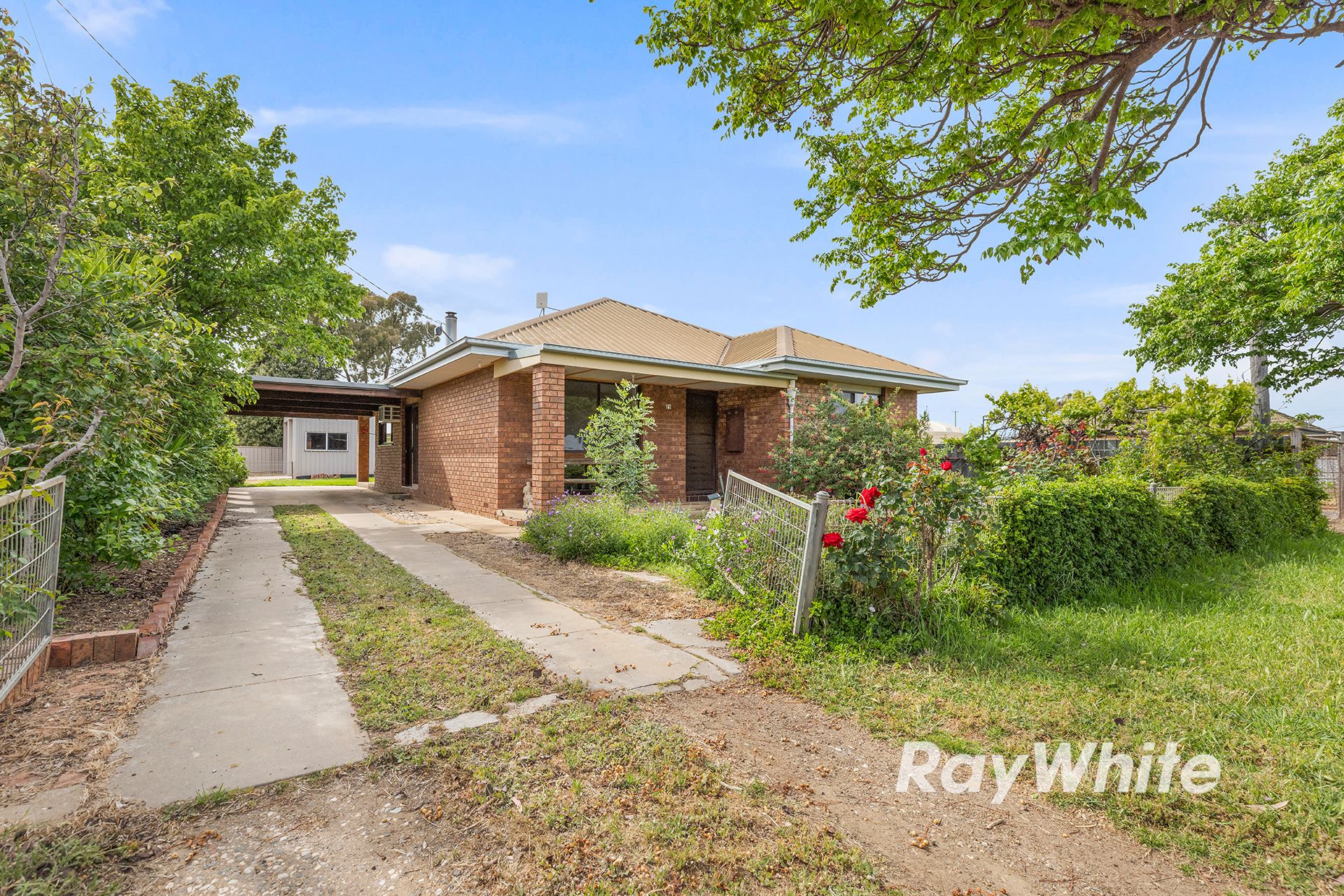 29 Lockington Road — photo 2 of 24