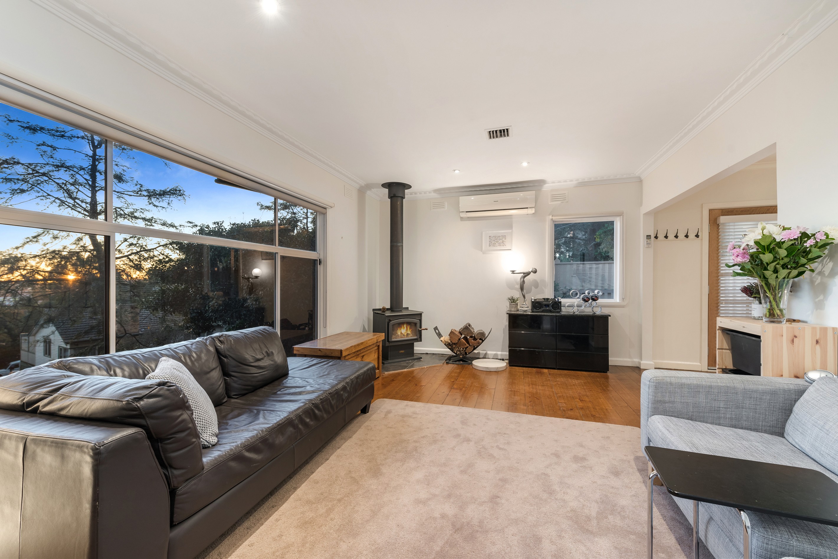 8 Newton Street, Ferntree Gully, VIC 3156