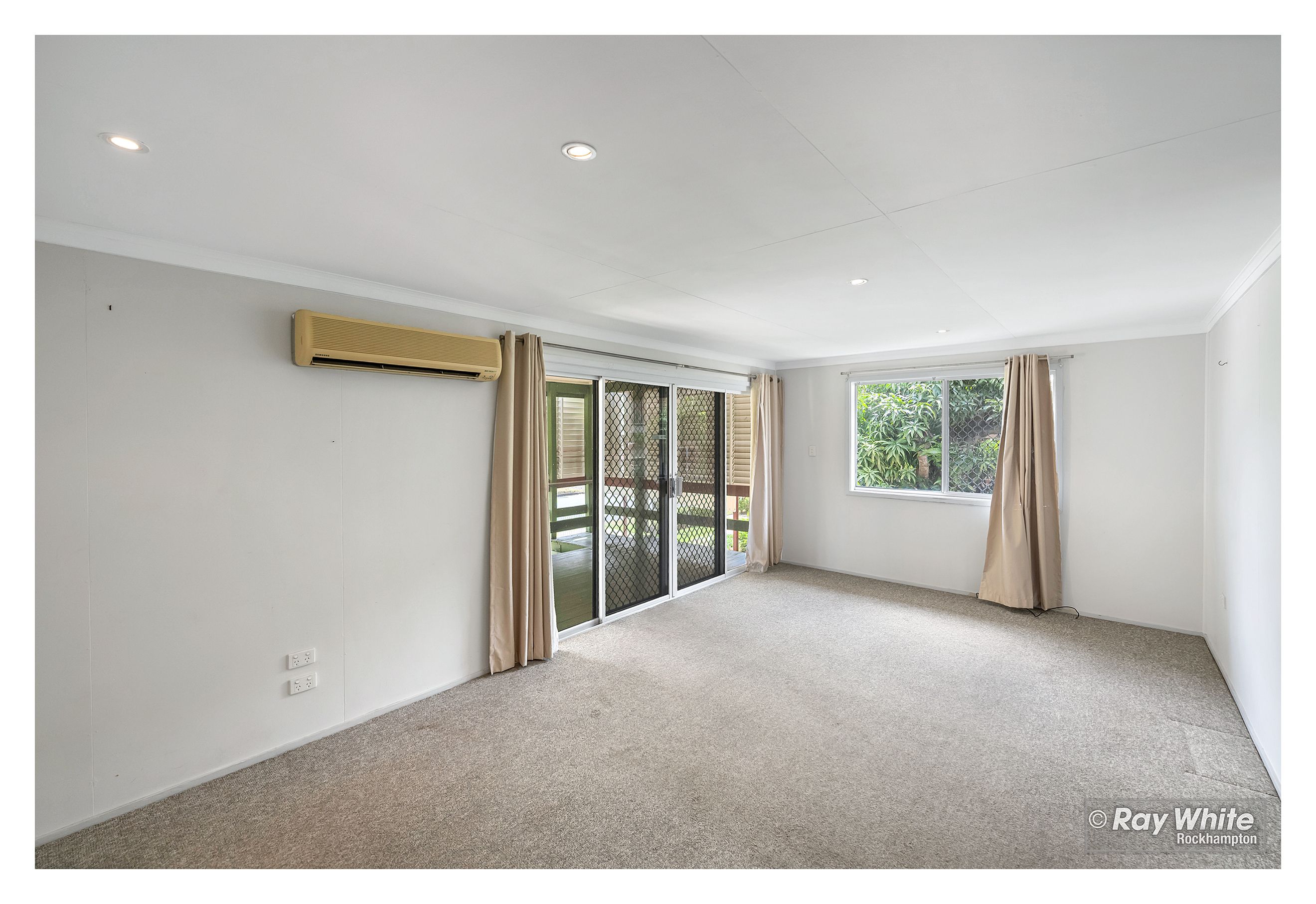 1/4 Larcombe Street, Park Avenue, QLD 4701