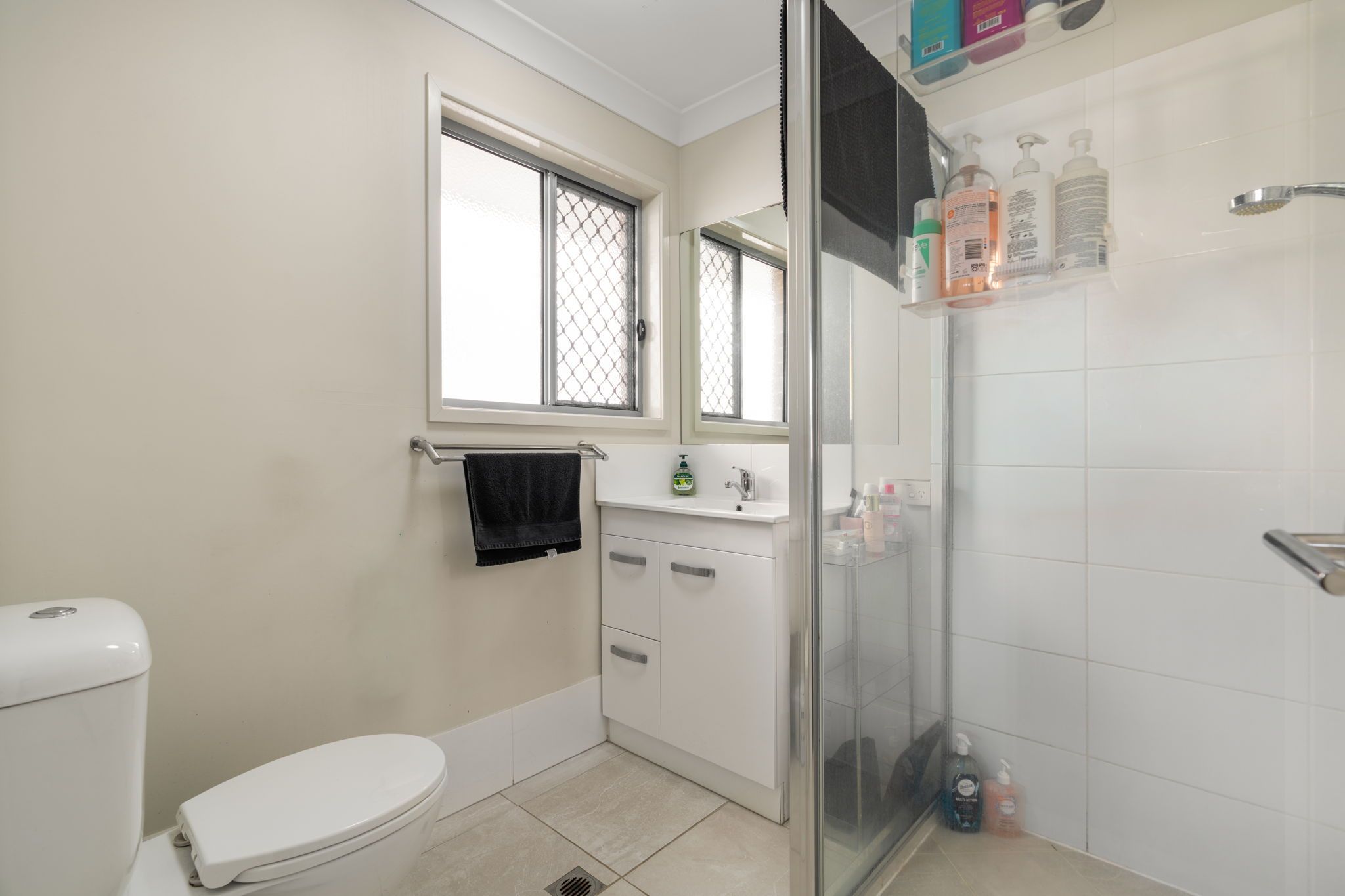 15 Shelley Street — photo 8 of 17