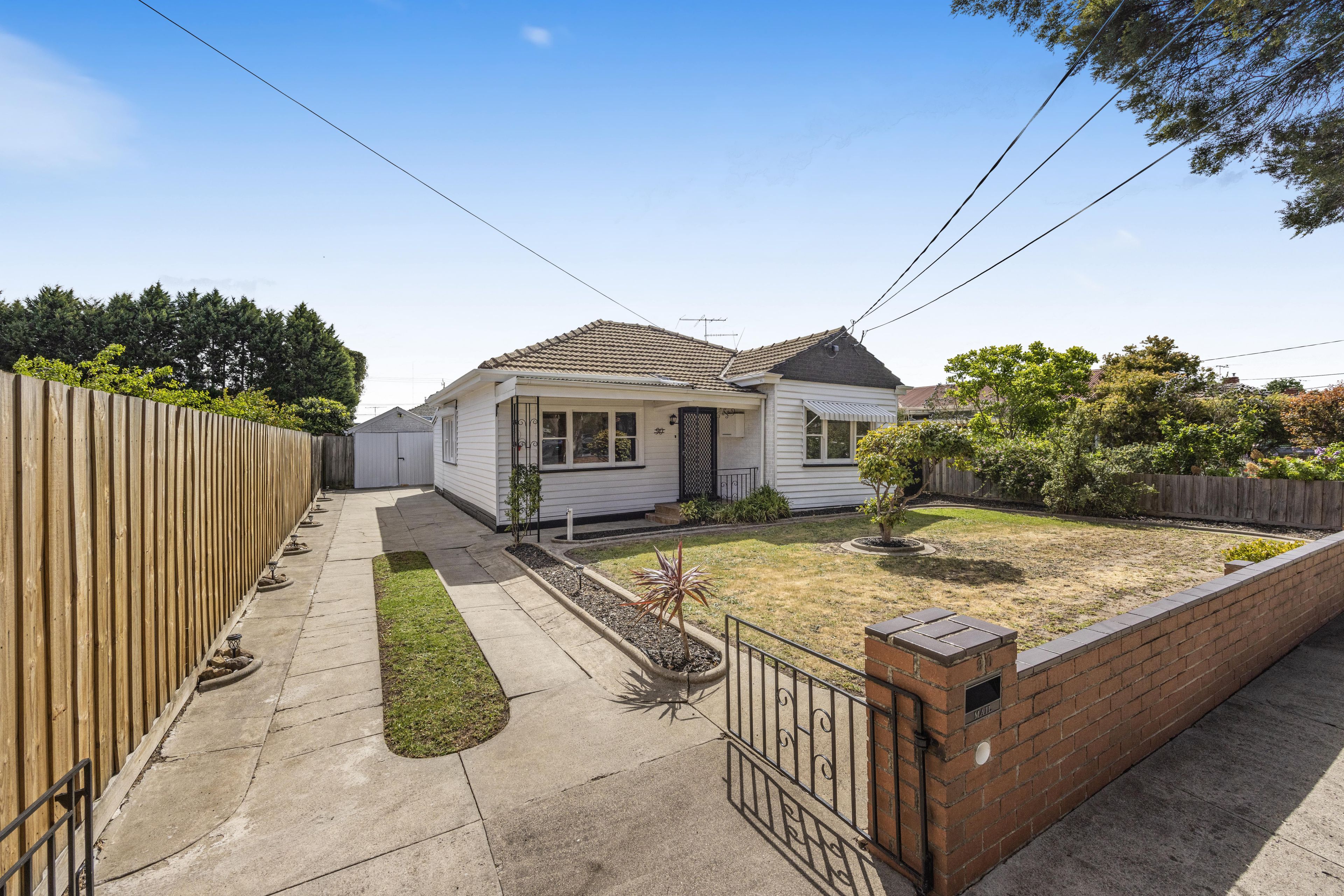 90 Lloyd Avenue, Reservoir, VIC 3073