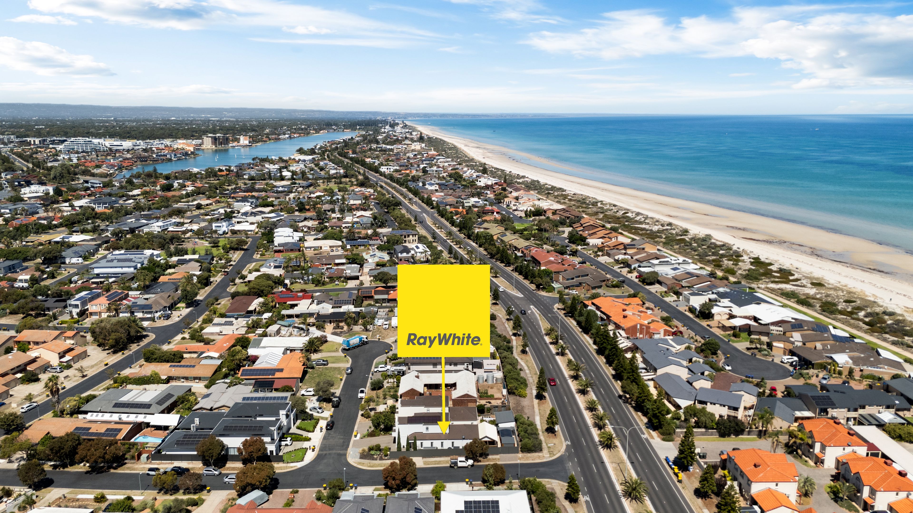 2 Nambucca Avenue, West Lakes Shore, SA 5020