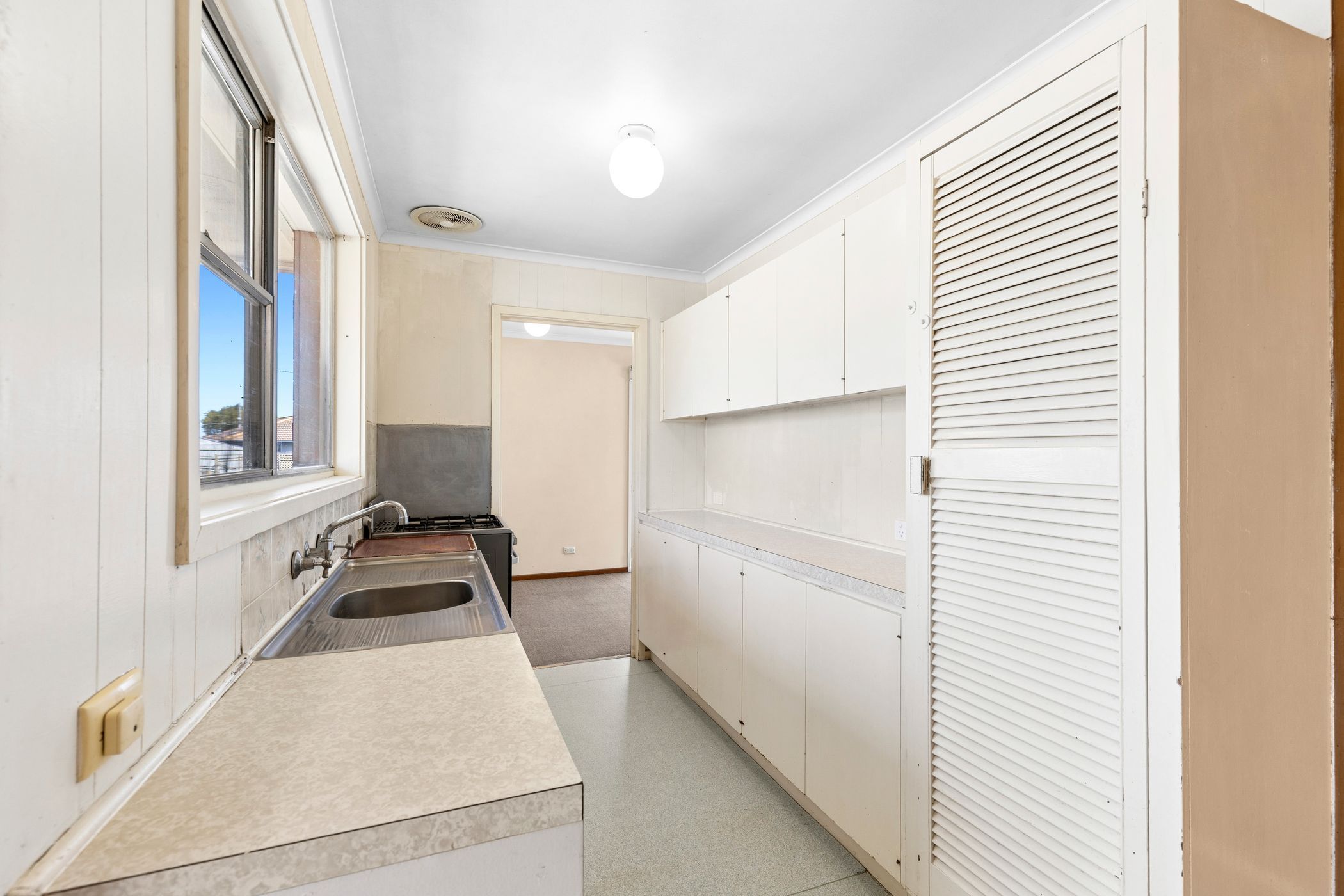 33 Carmarthen Drive, Corio, VIC 3214