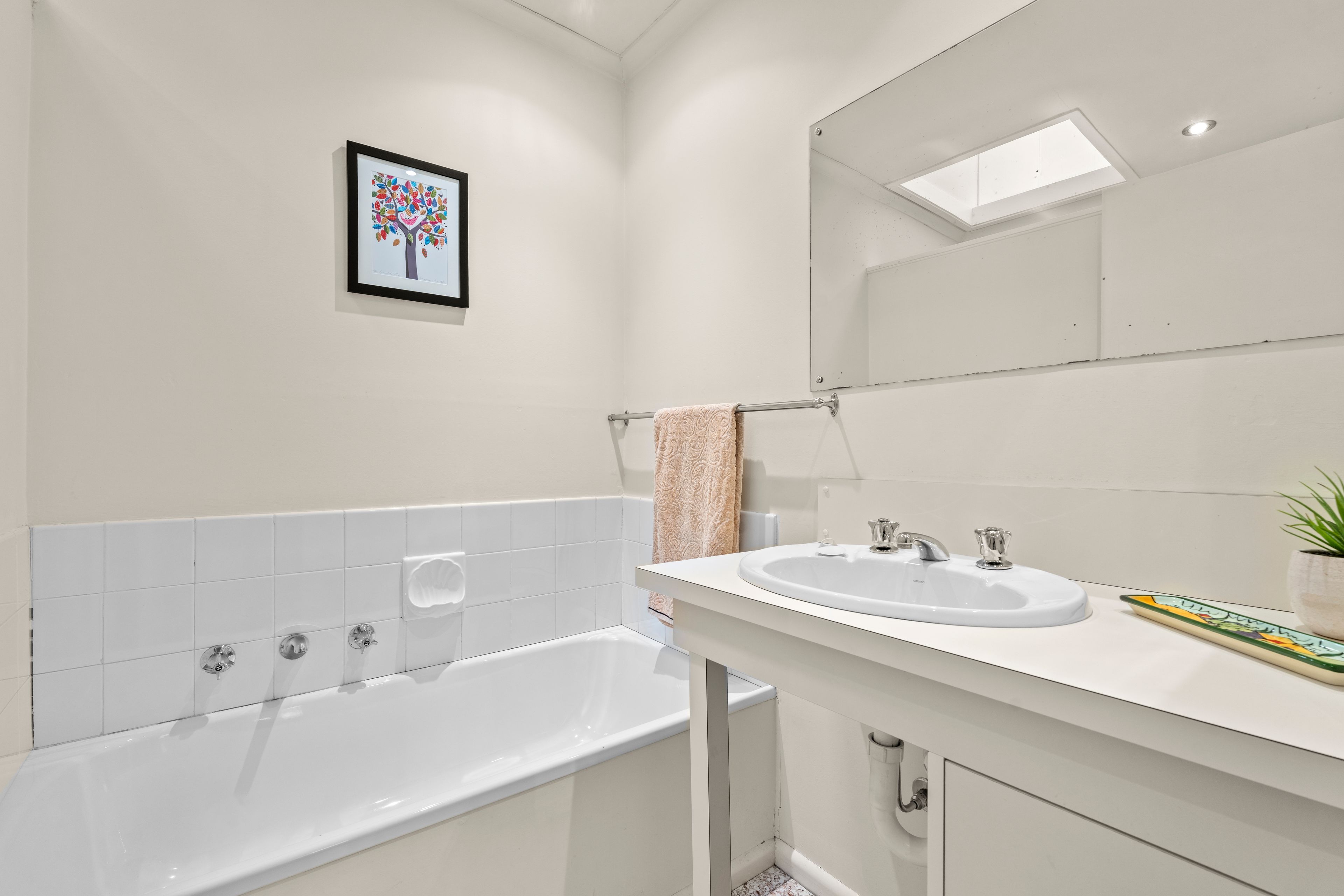 83 Brougham Street — photo 7 of 11