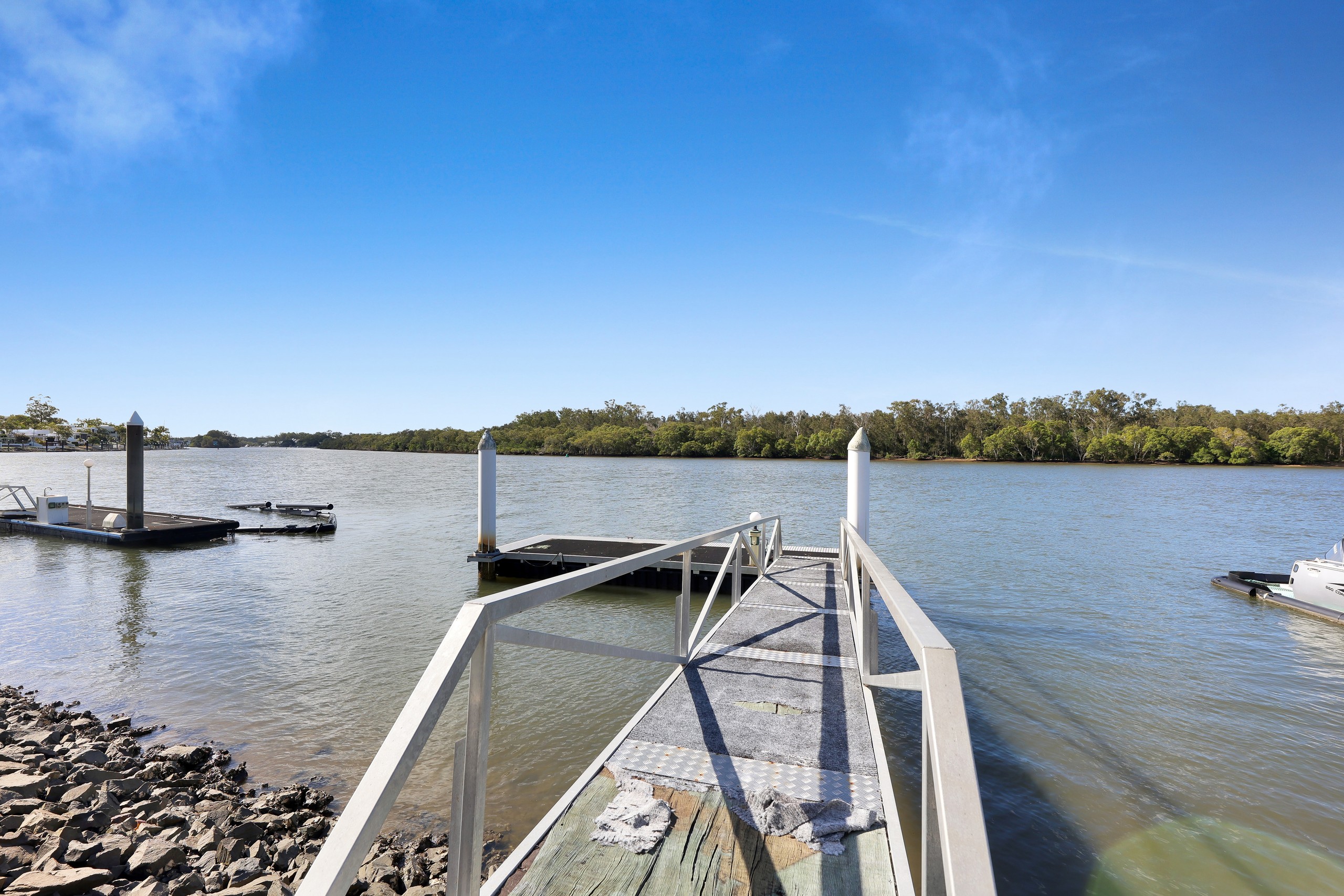 7307 Bayside Close, Sanctuary Cove, QLD 4212