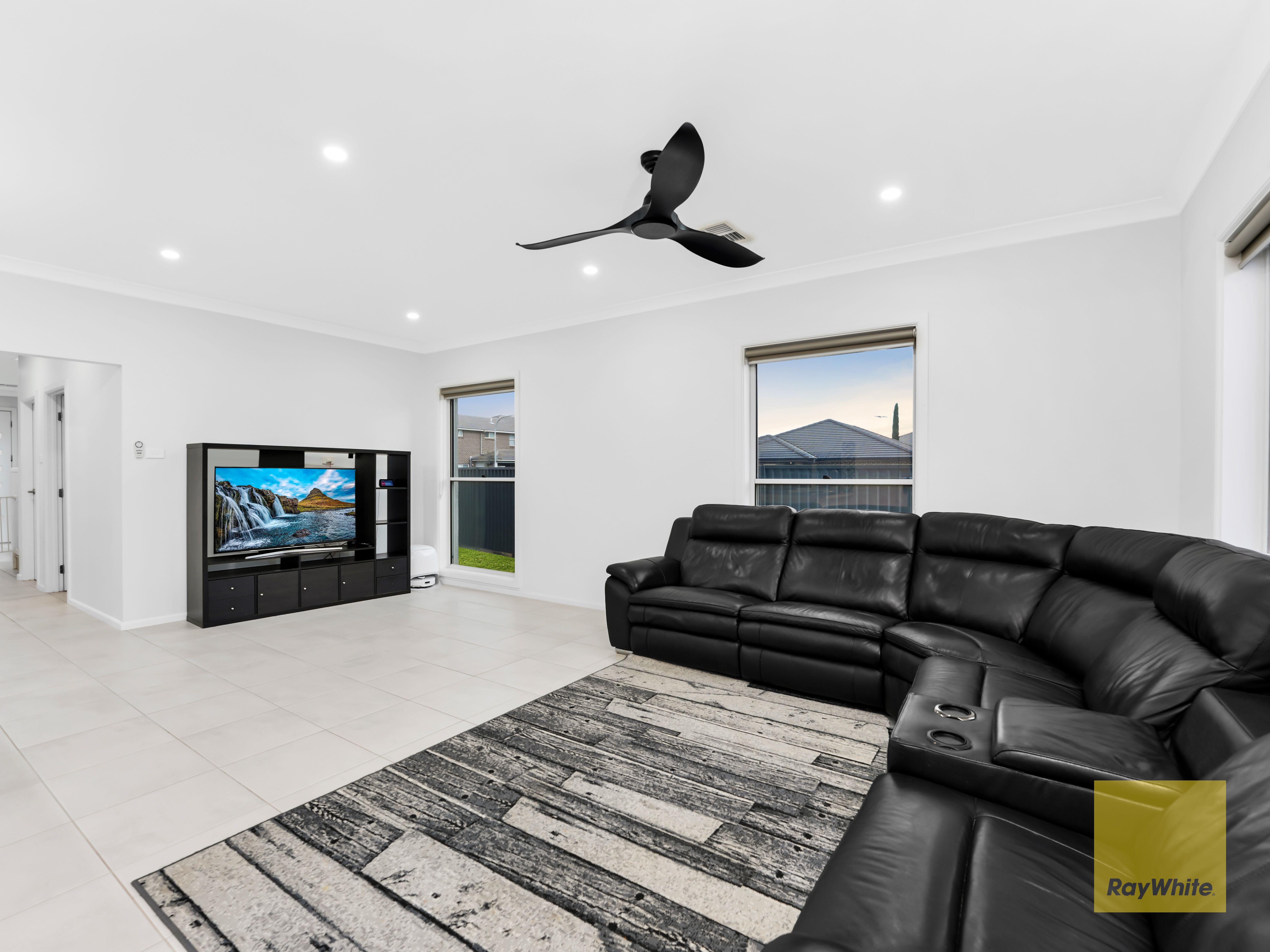 37 Hydrus Street — photo 7 of 17