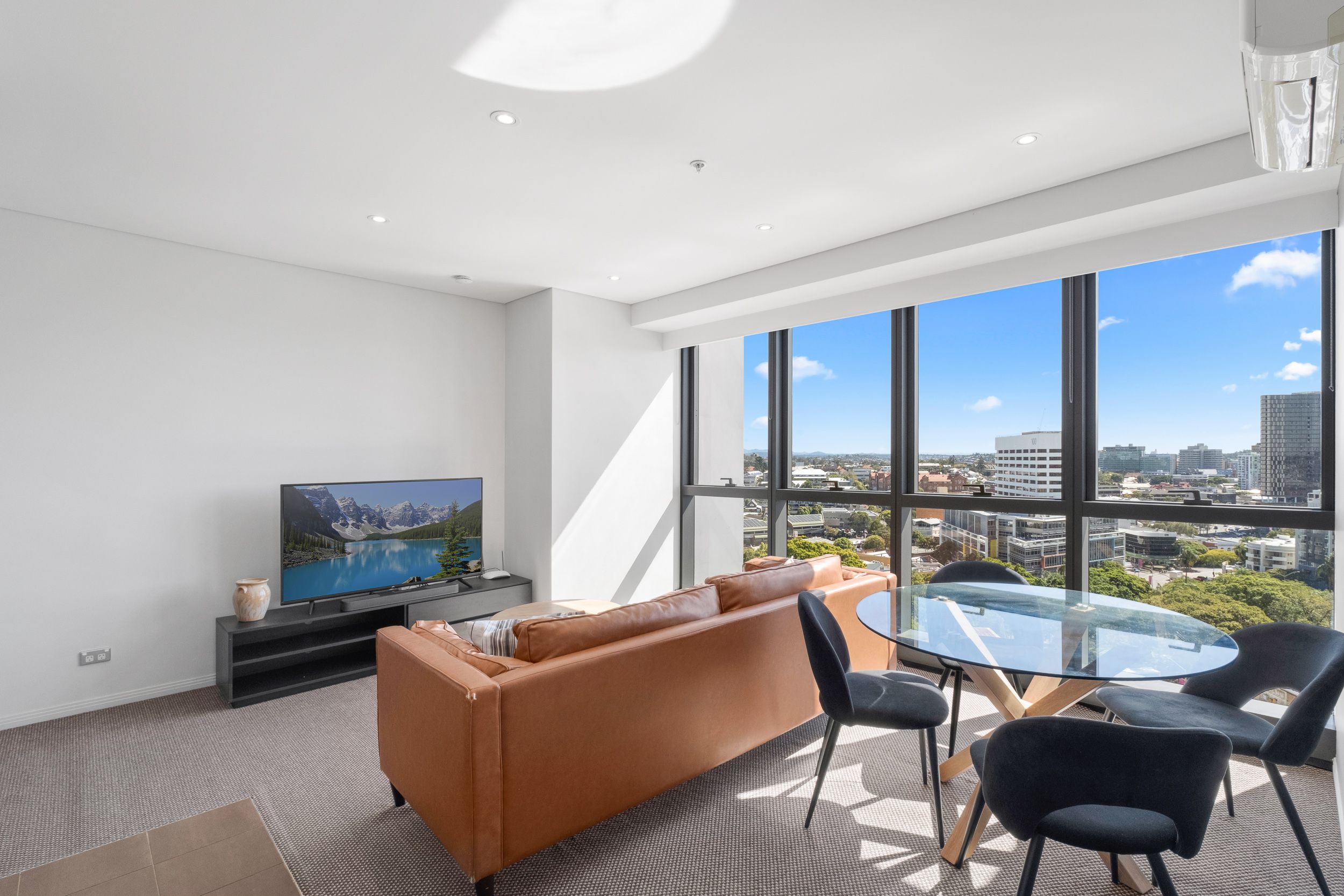 1506/501 Adelaide Street — photo 4 of 16