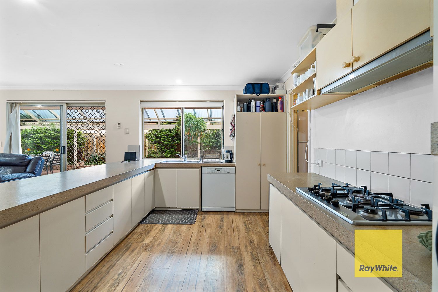 9 Goodwood Way — photo 3 of 19