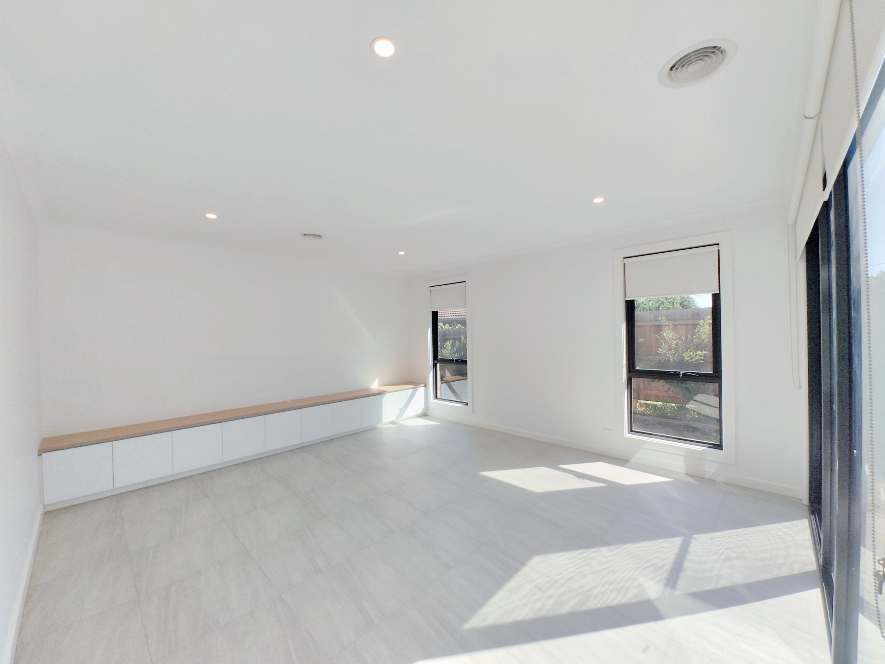 2/83 Jaguar Drive, Clayton, VIC 3168