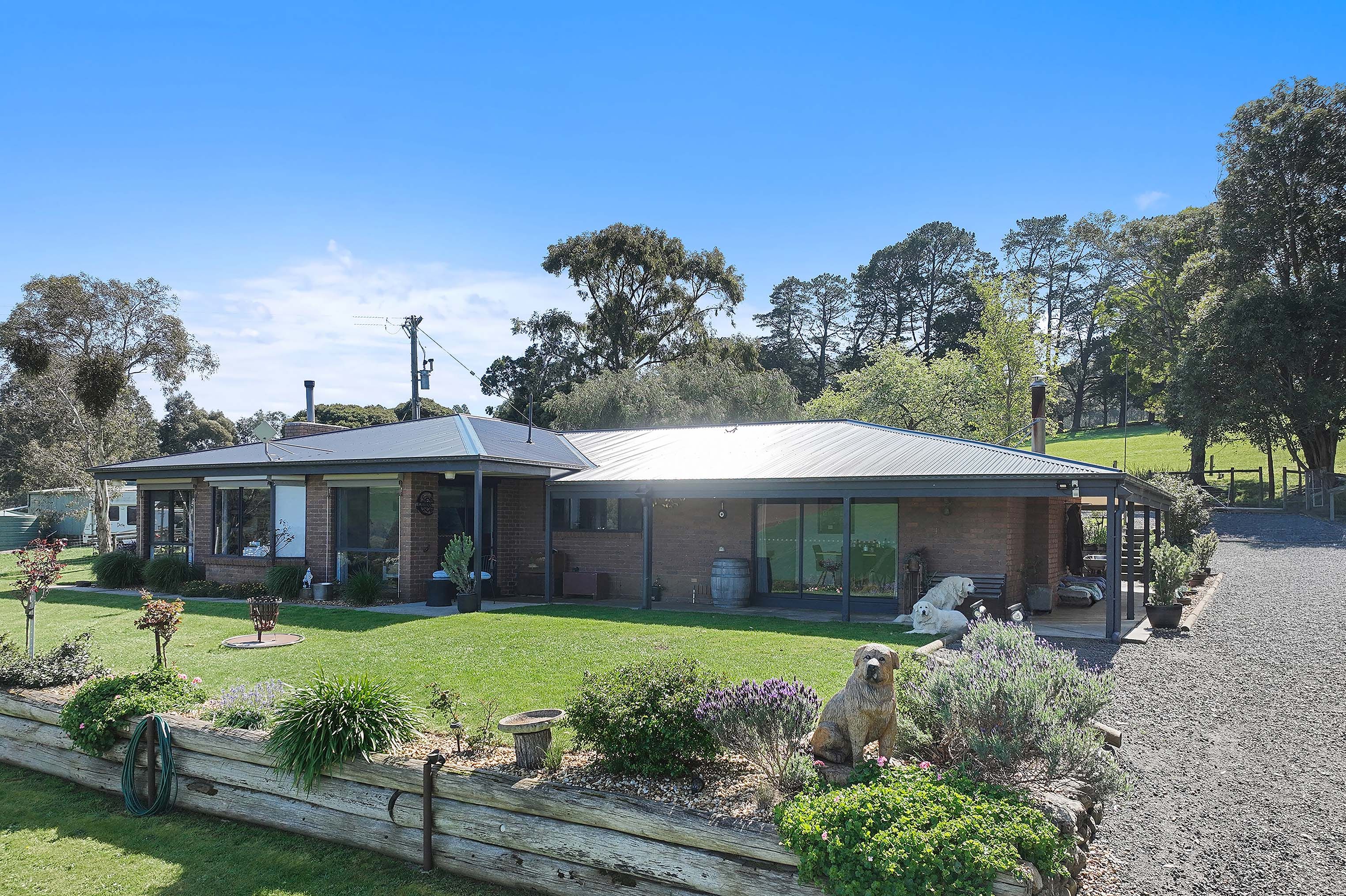 550 Wild Dog Valley Road — photo from Ray White Leongatha