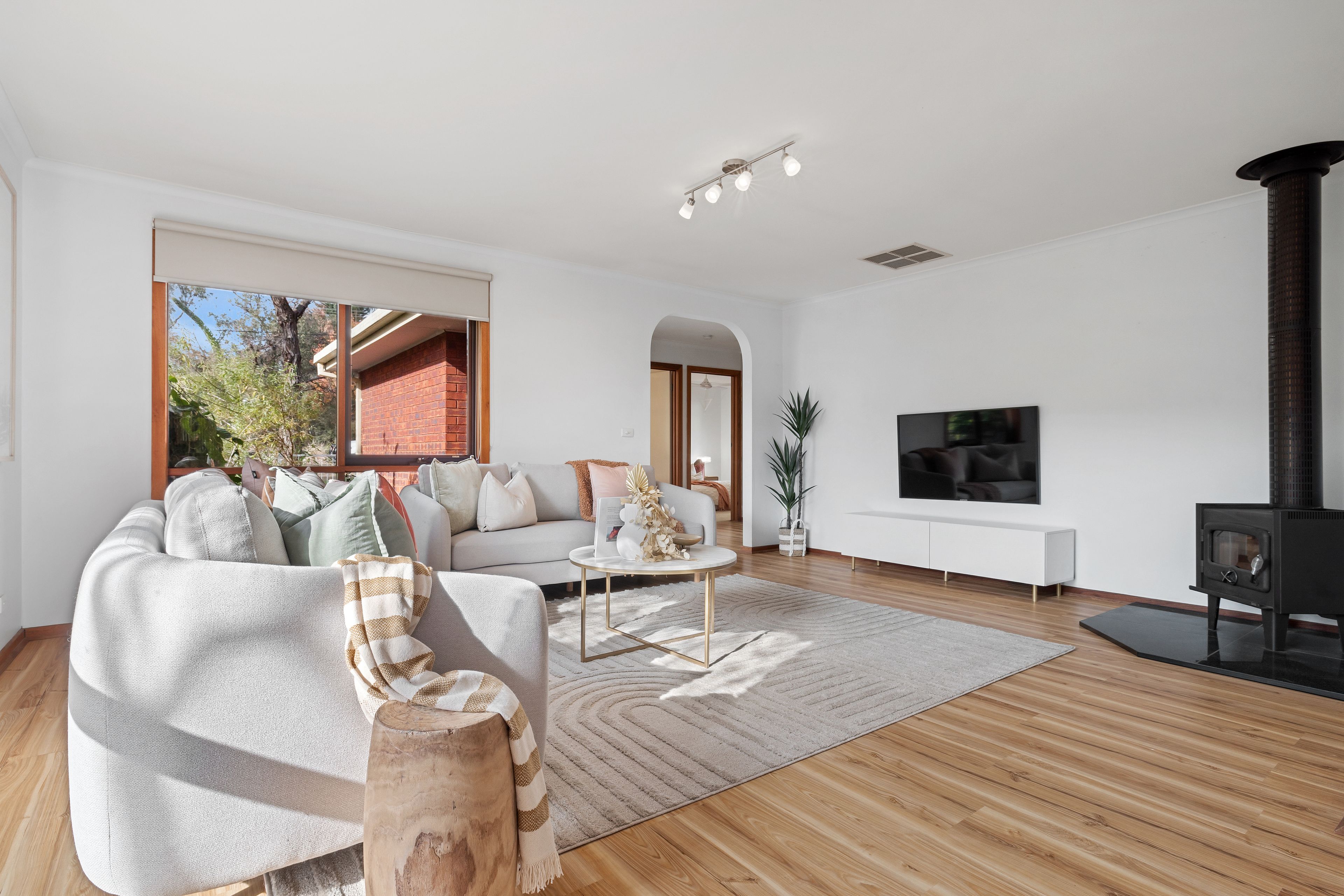 73 Yarra Road, Croydon Hills, VIC 3136