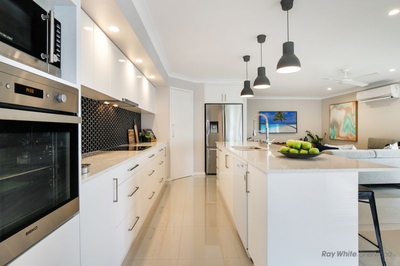 15 Finnegan Circuit, Oxley, QLD 4075