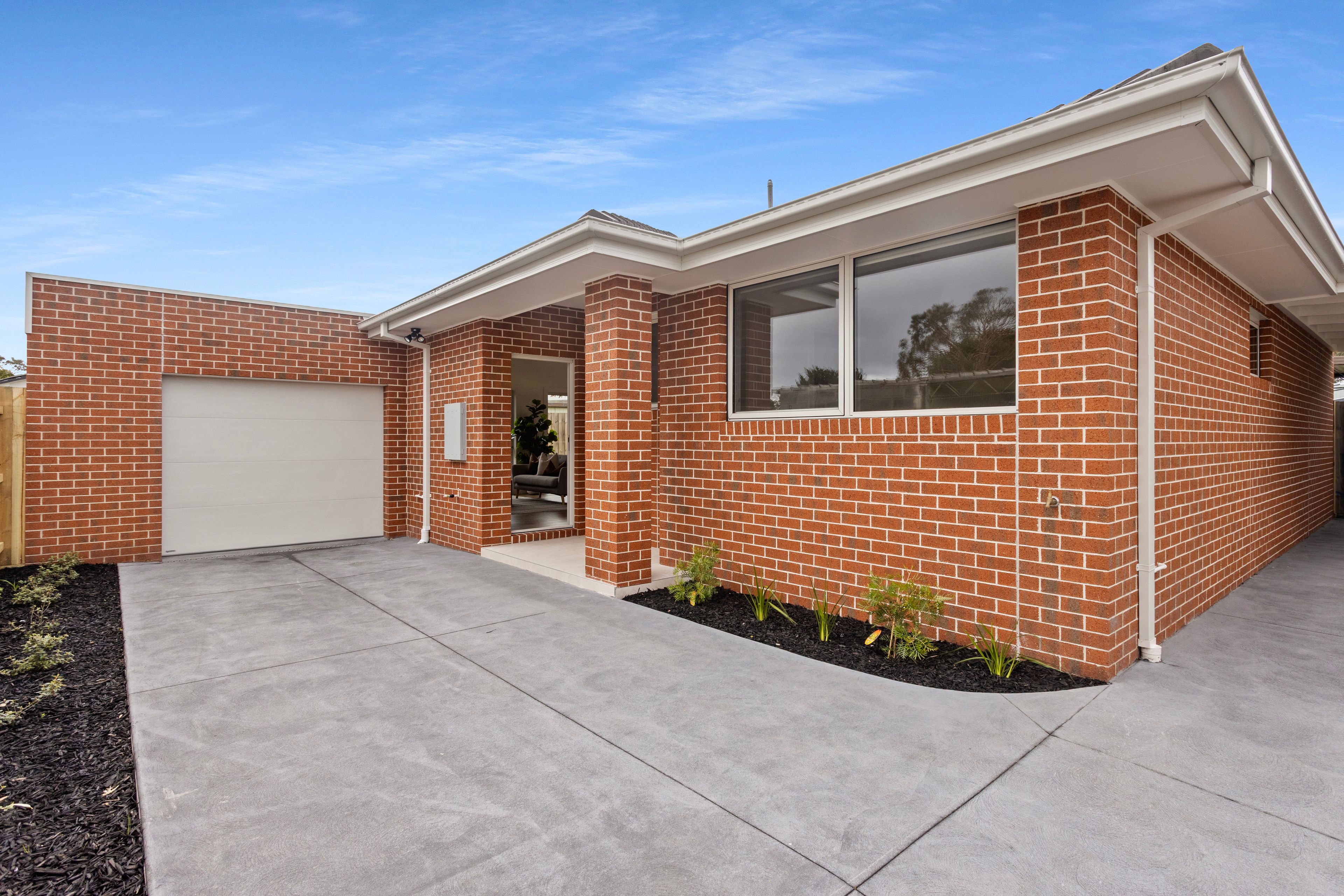 2/13 Forest Drive — photo from Ray White Frankston
