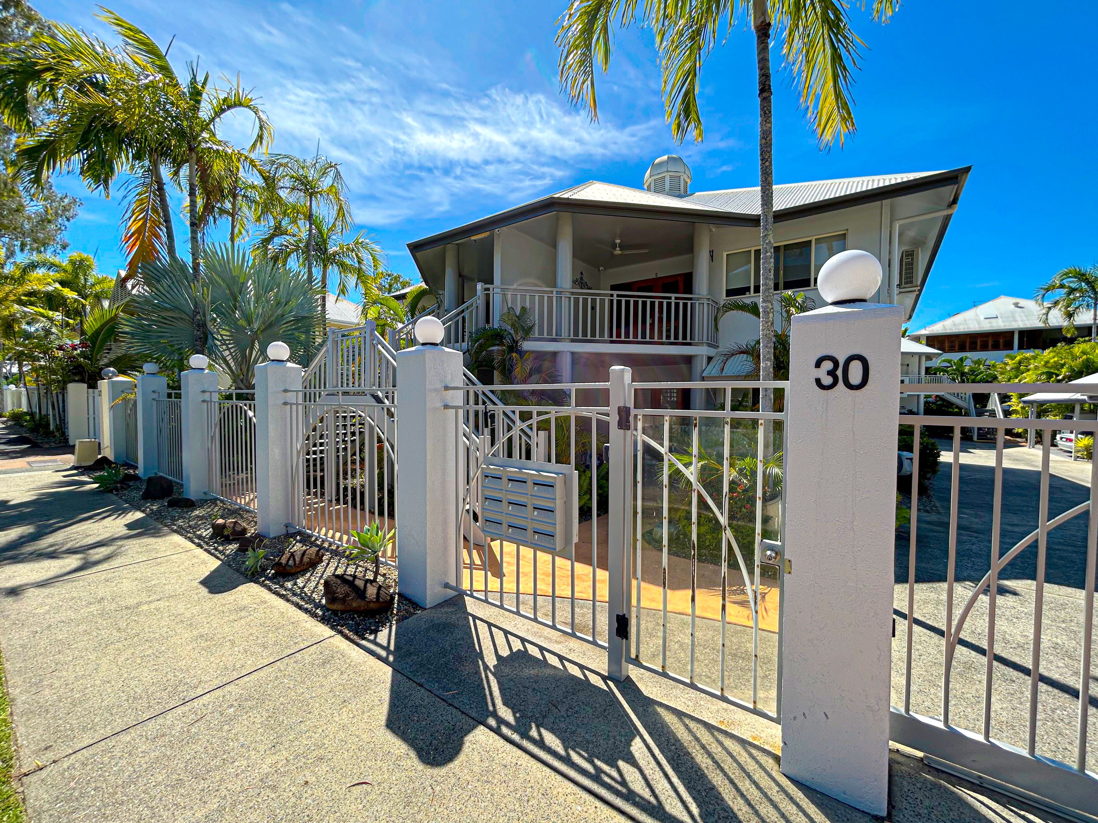 4/30 Oliva Street, Palm Cove, QLD 4879