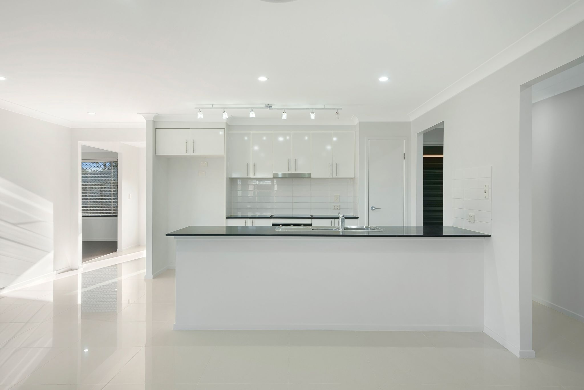 6 Marasco Court, Dakabin, QLD 4503