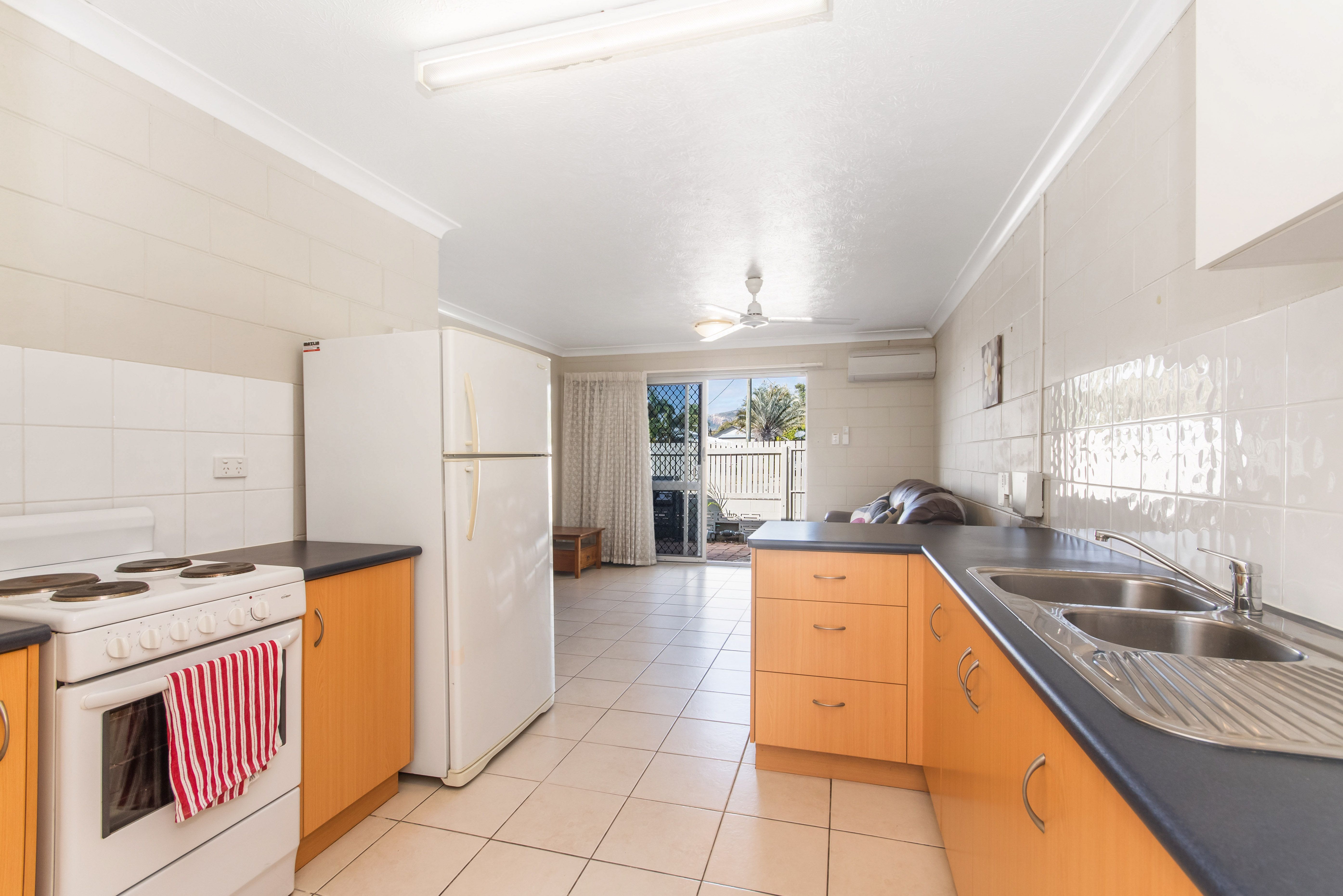 2/43 Hammett Street, Currajong, QLD 4812