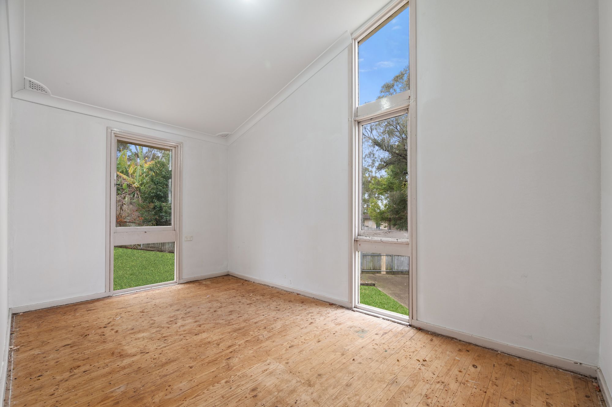 6 Docharty Street, Bradbury, NSW 2560