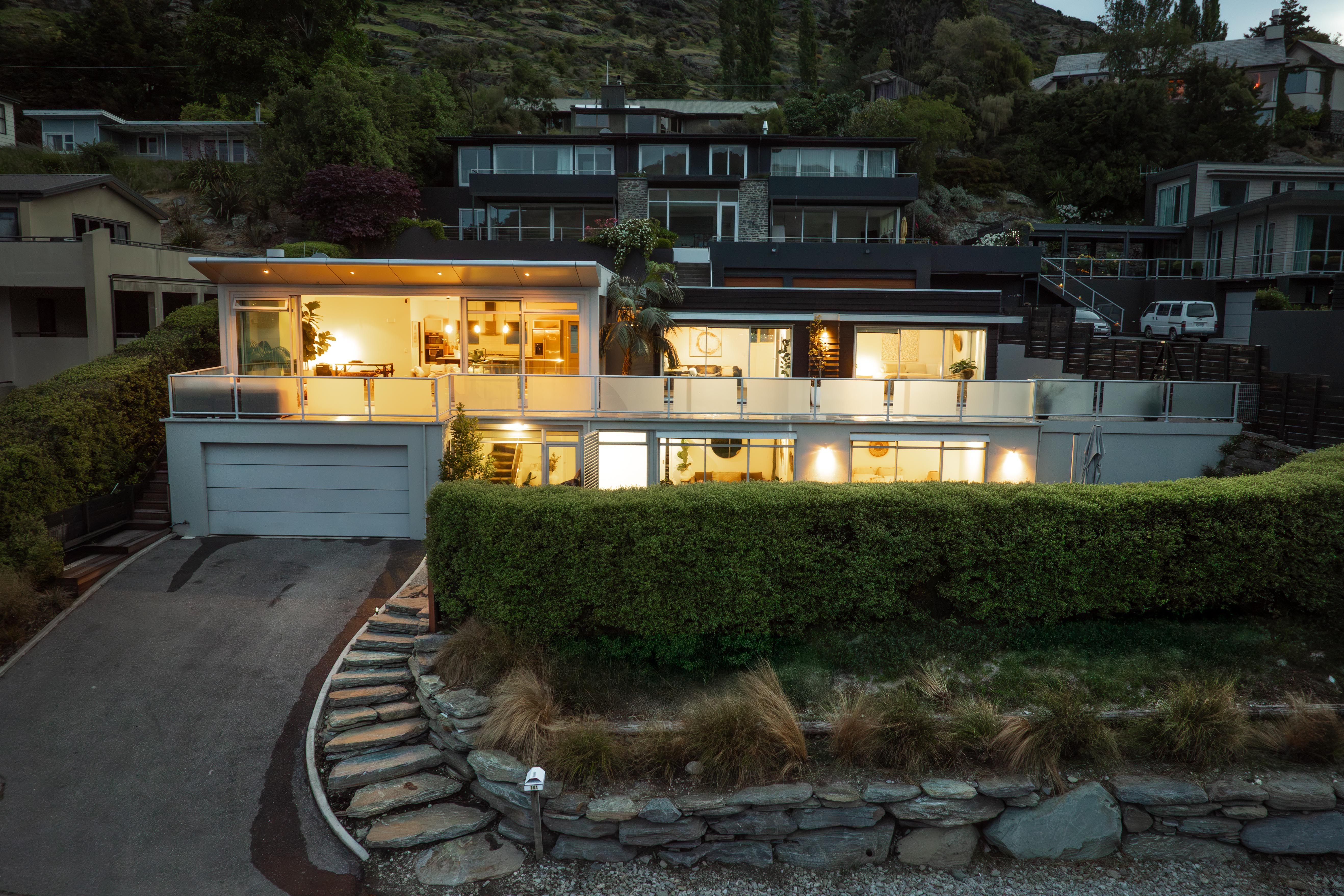 18A Loop Road, Kelvin Heights, Queenstown Lakes District