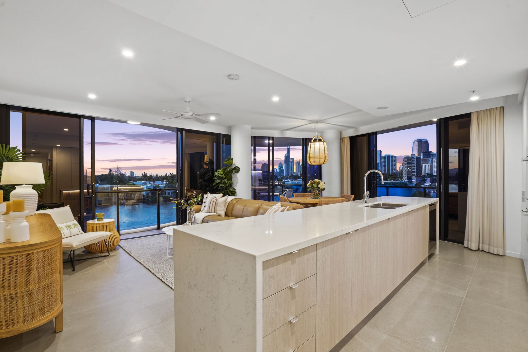 406/15-17 Cannes Avenue, Surfers Paradise, QLD 4217