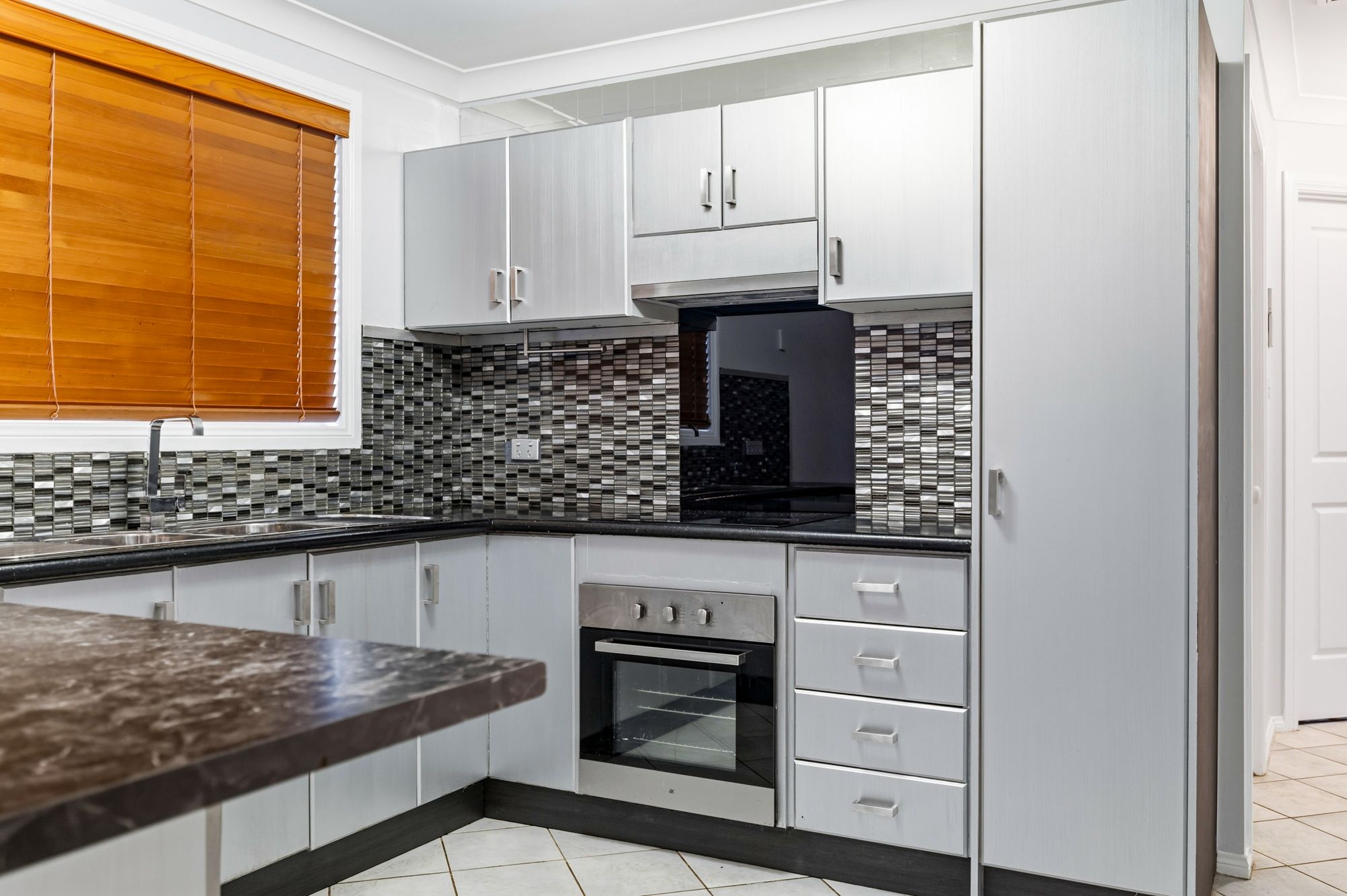 21 Berril Place — photo 6 of 13