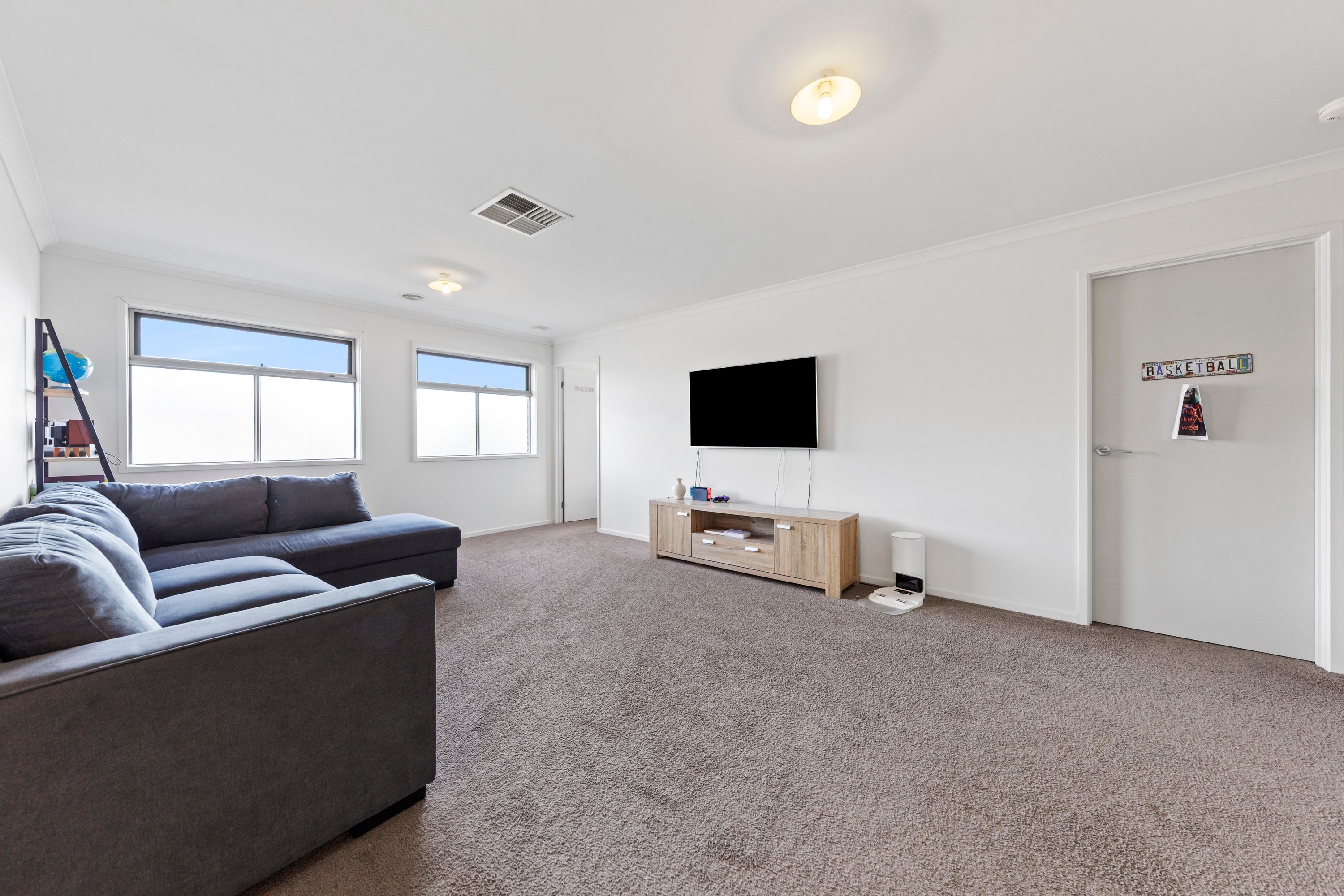 10 Pembroke Place — photo 10 of 29