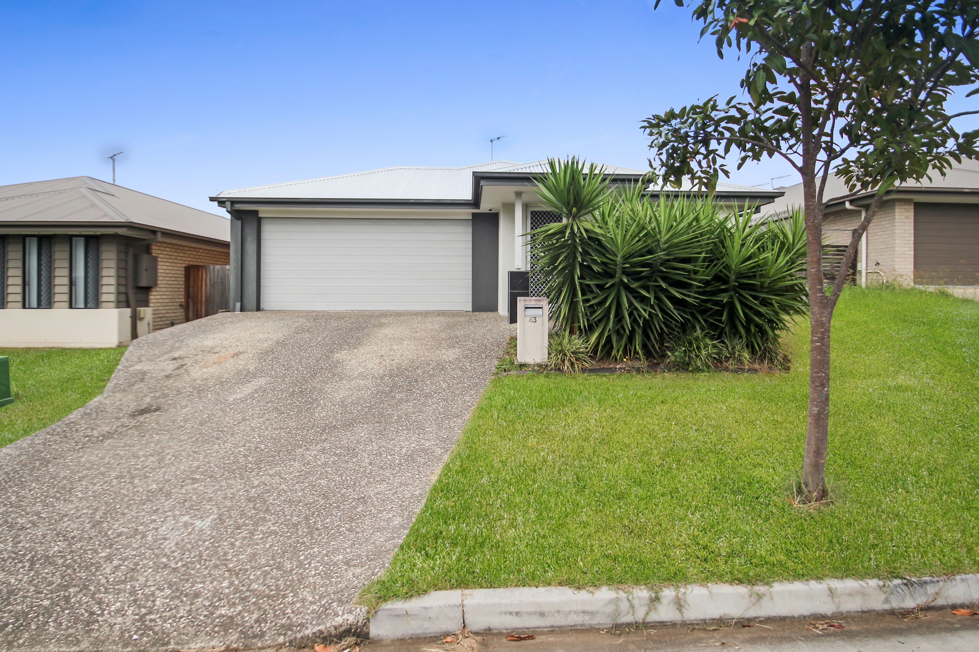 43 Huggins Avenue, Yarrabilba, QLD 4207