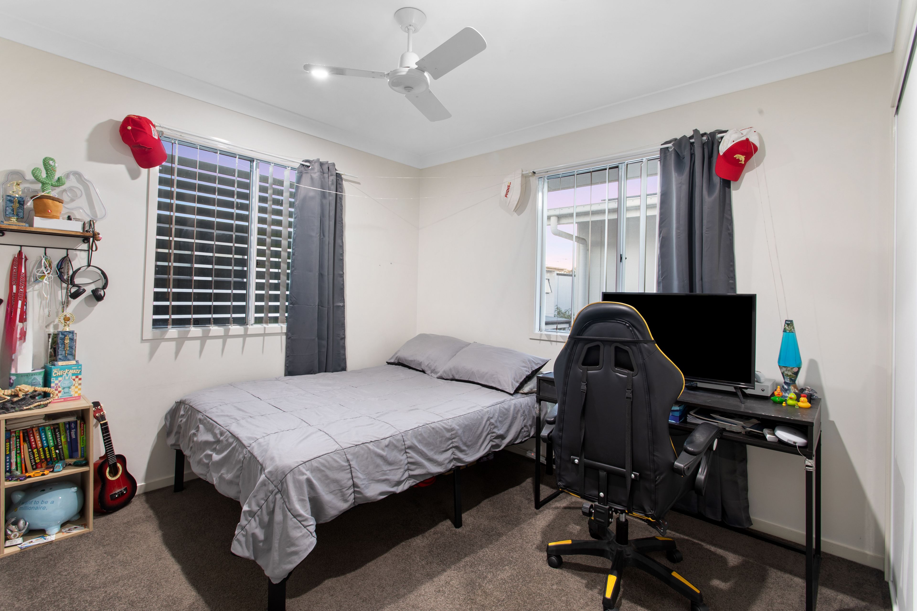 26/13 David Street — photo 7 of 17