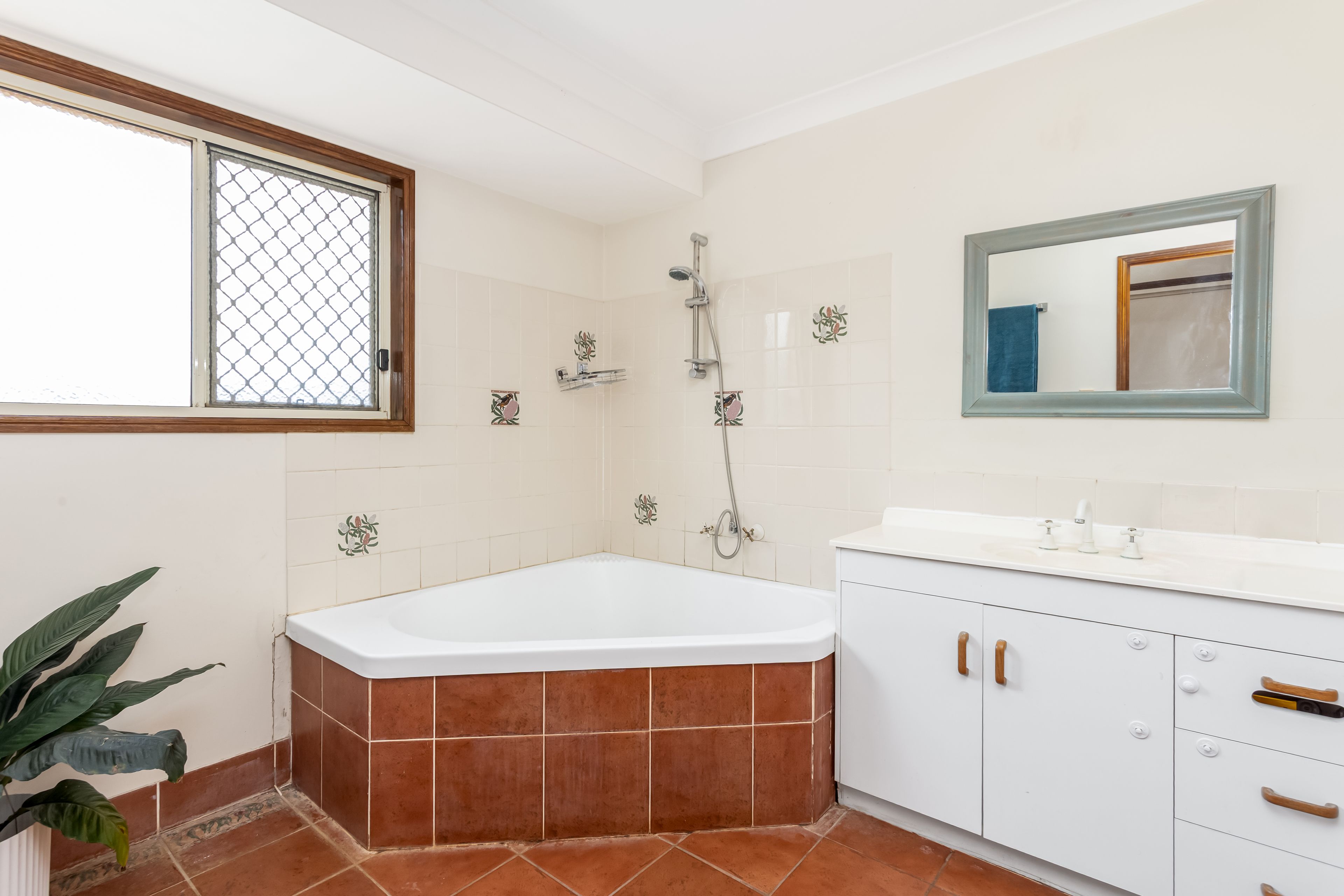 16 Brown Close — photo 8 of 13