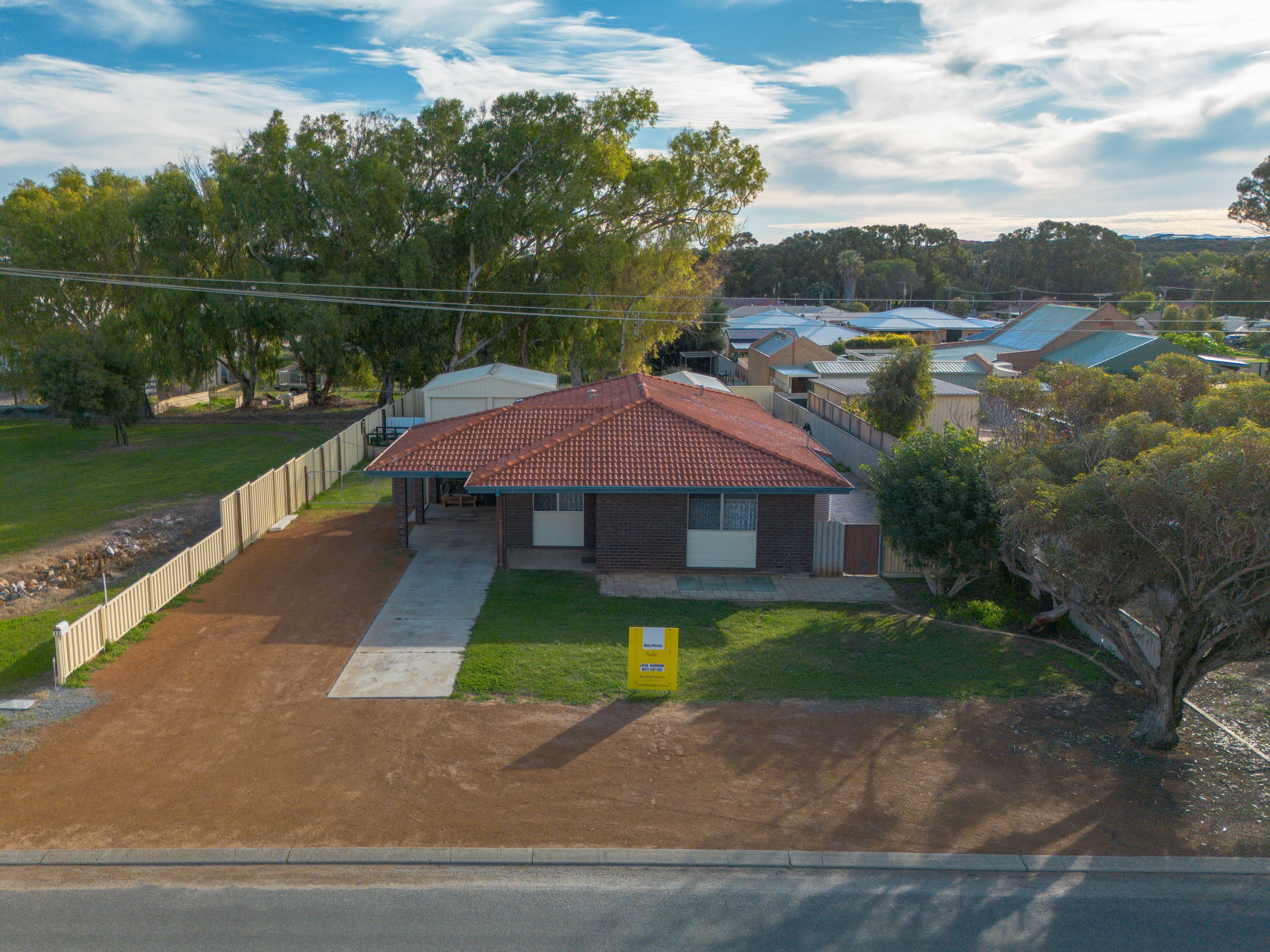 11 Scott Road — photo 9 of 10
