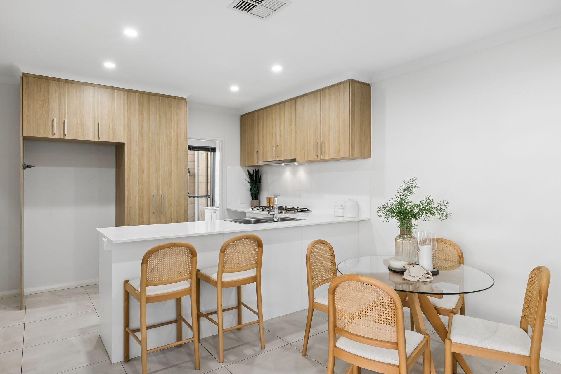 404B Hector Street — photo 10 of 23