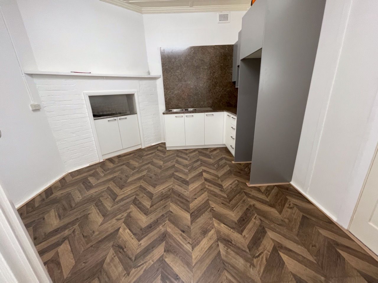 SUITE 1/234 Banna Avenue, Griffith, NSW 2680