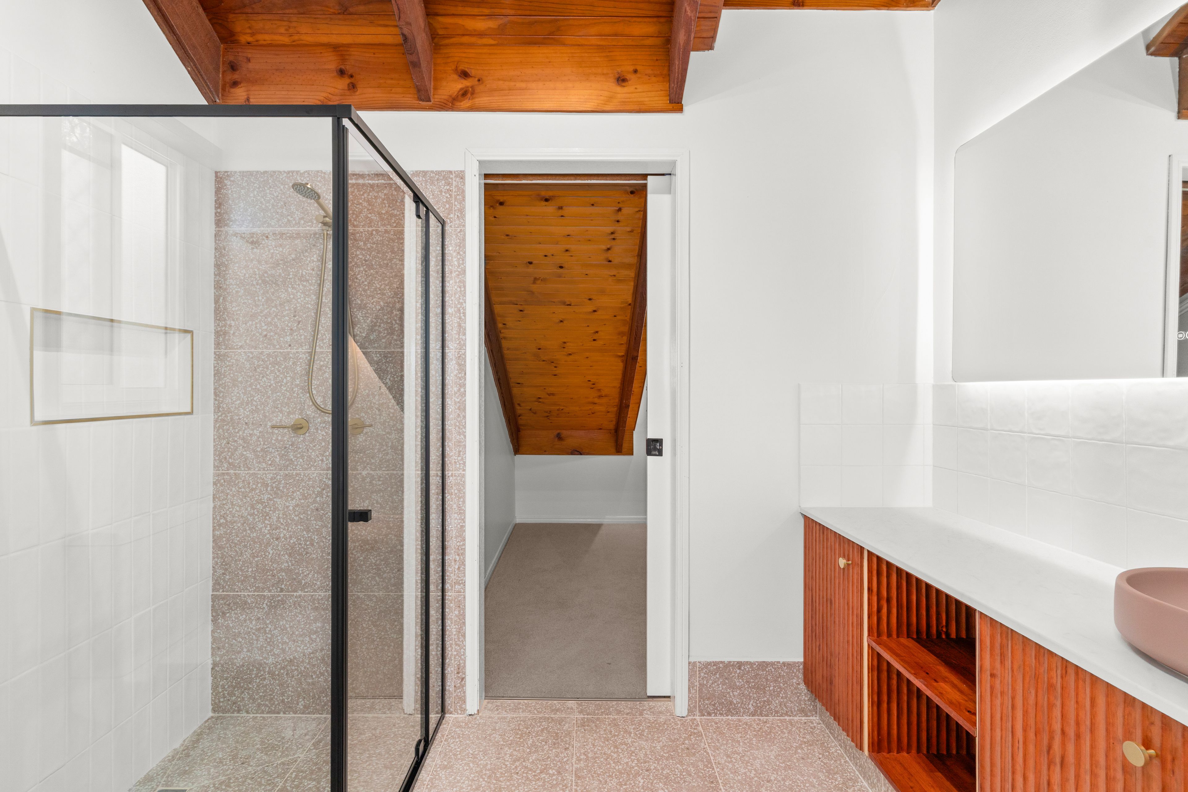 29 Woodwood Road — photo 10 of 14