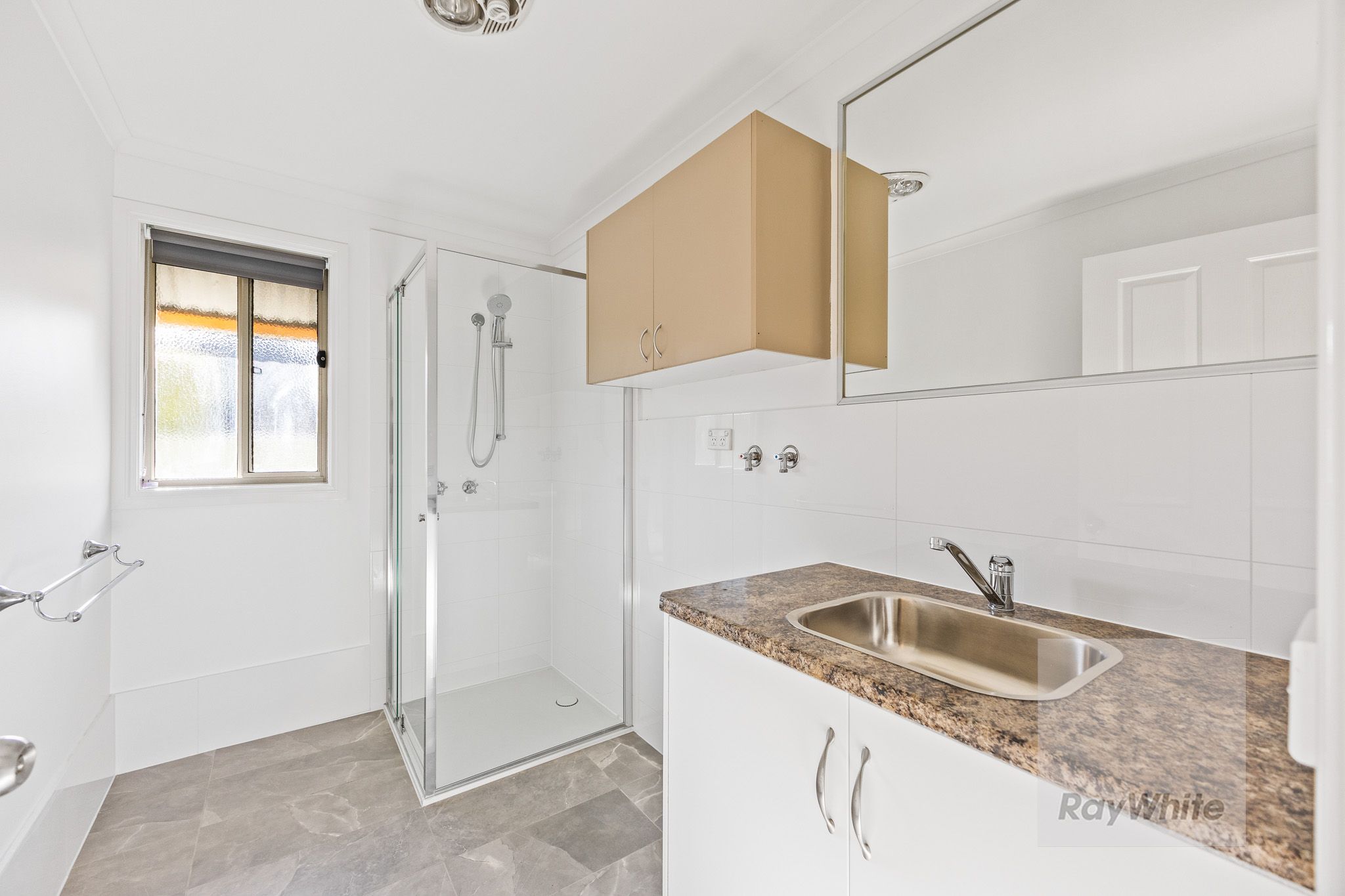 2/34 Browning Street — photo 3 of 9