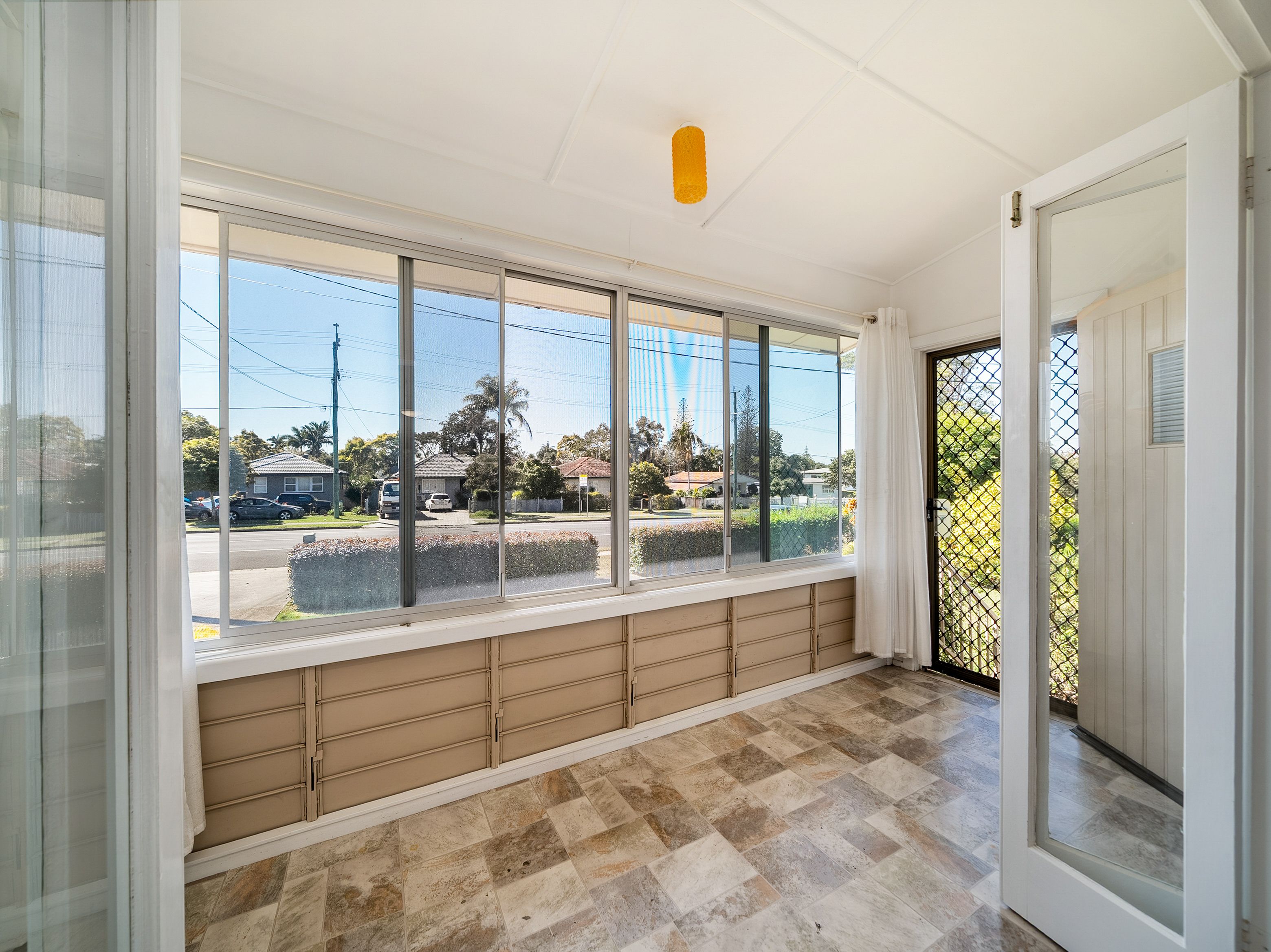 133 Macdonnell Road — photo 6 of 22
