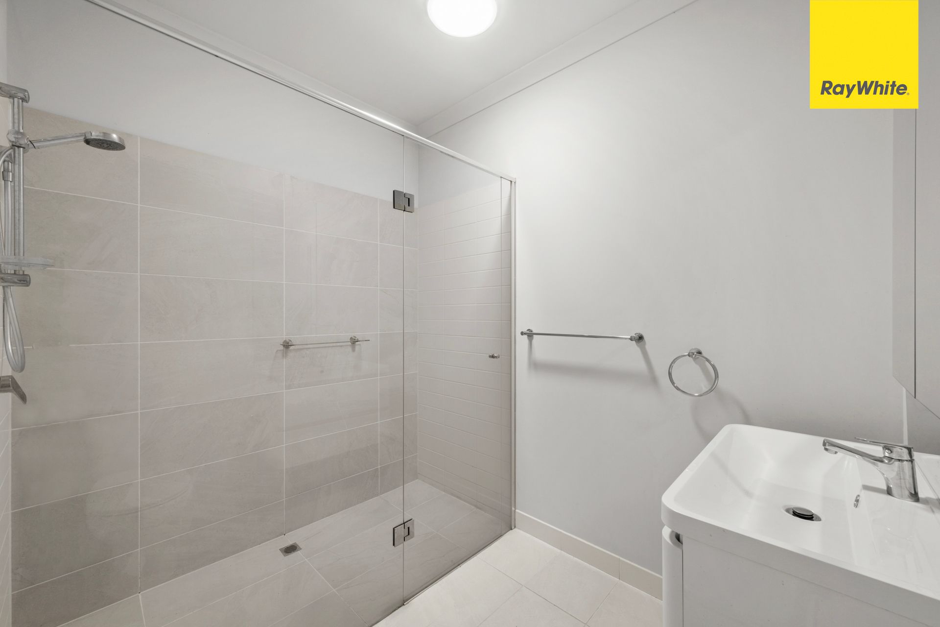 9 Hensbergh Place — photo 12 of 17