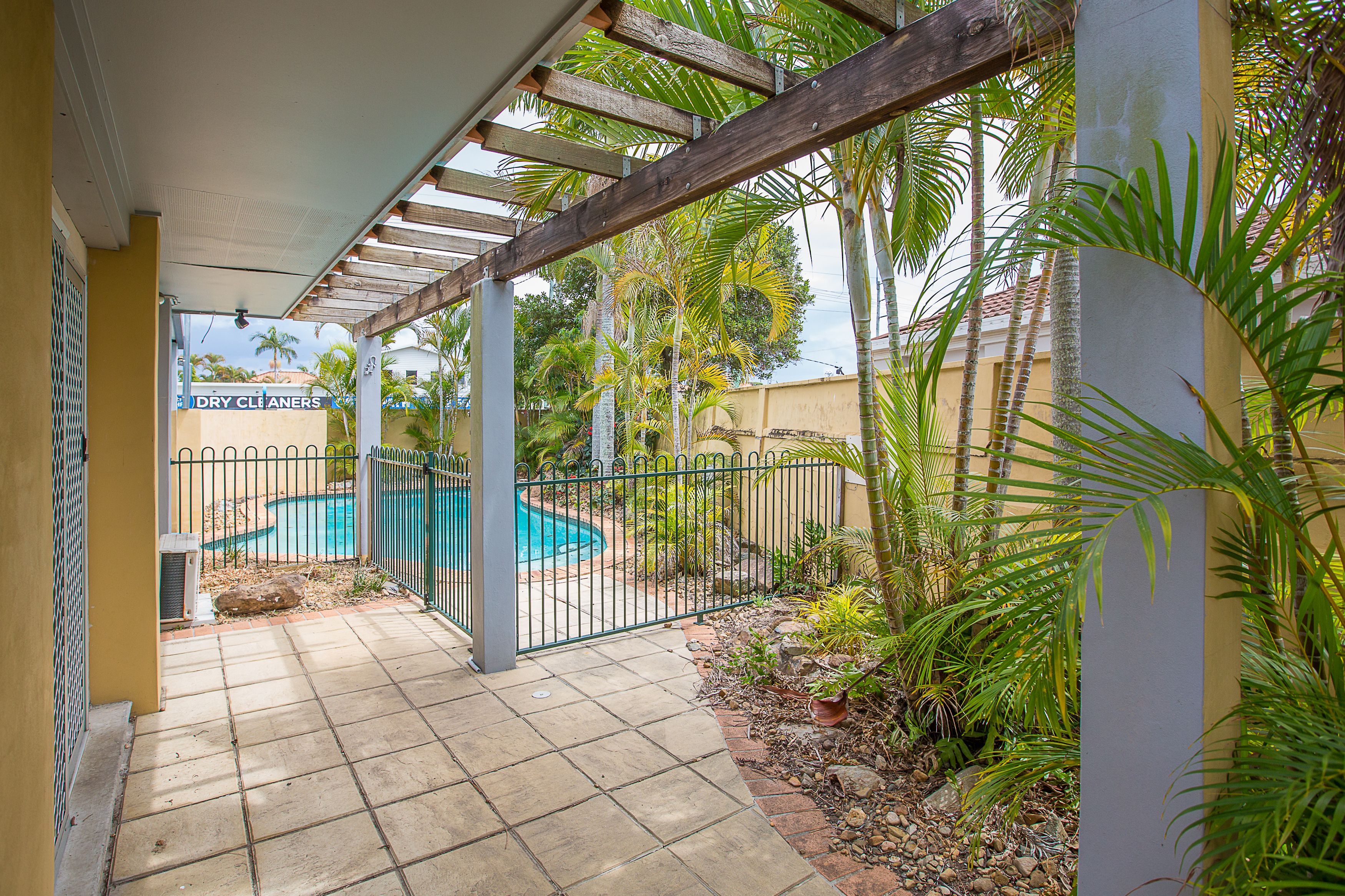 290 Ferry Road, Southport, QLD 4215