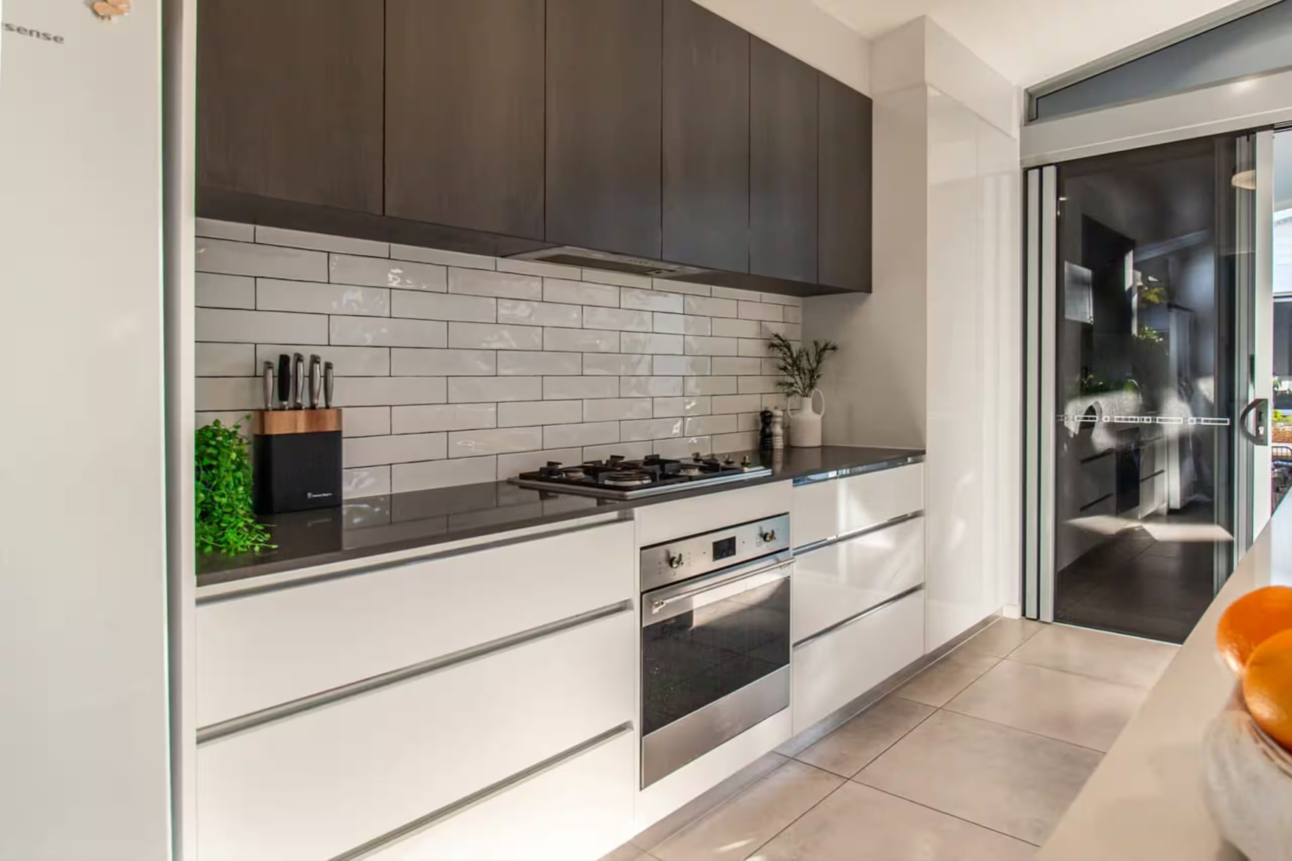 14 Pembroke Street — photo 3 of 18