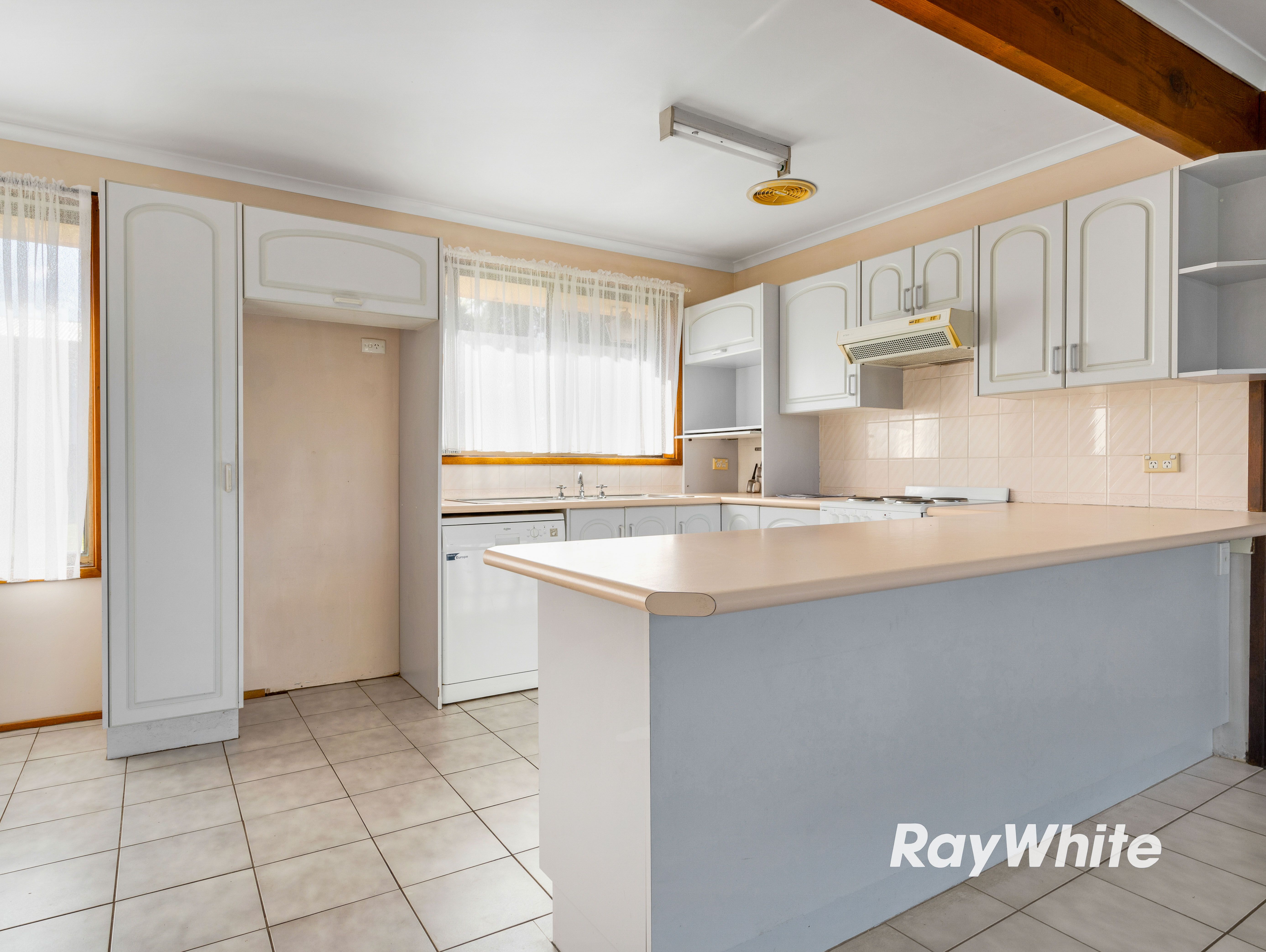 20 Shore Street, Moruya, NSW 2537